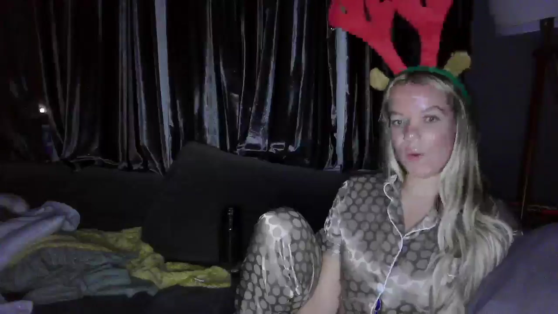 Gallery image thumbnail from TILLY2021's myfreecams stream on, 12/19/2024, 24:04 image 6 of 20