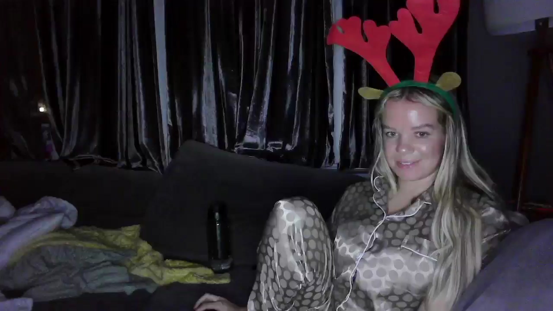 Gallery image thumbnail from TILLY2021's myfreecams stream on, 12/19/2024, 24:04 image 9 of 20