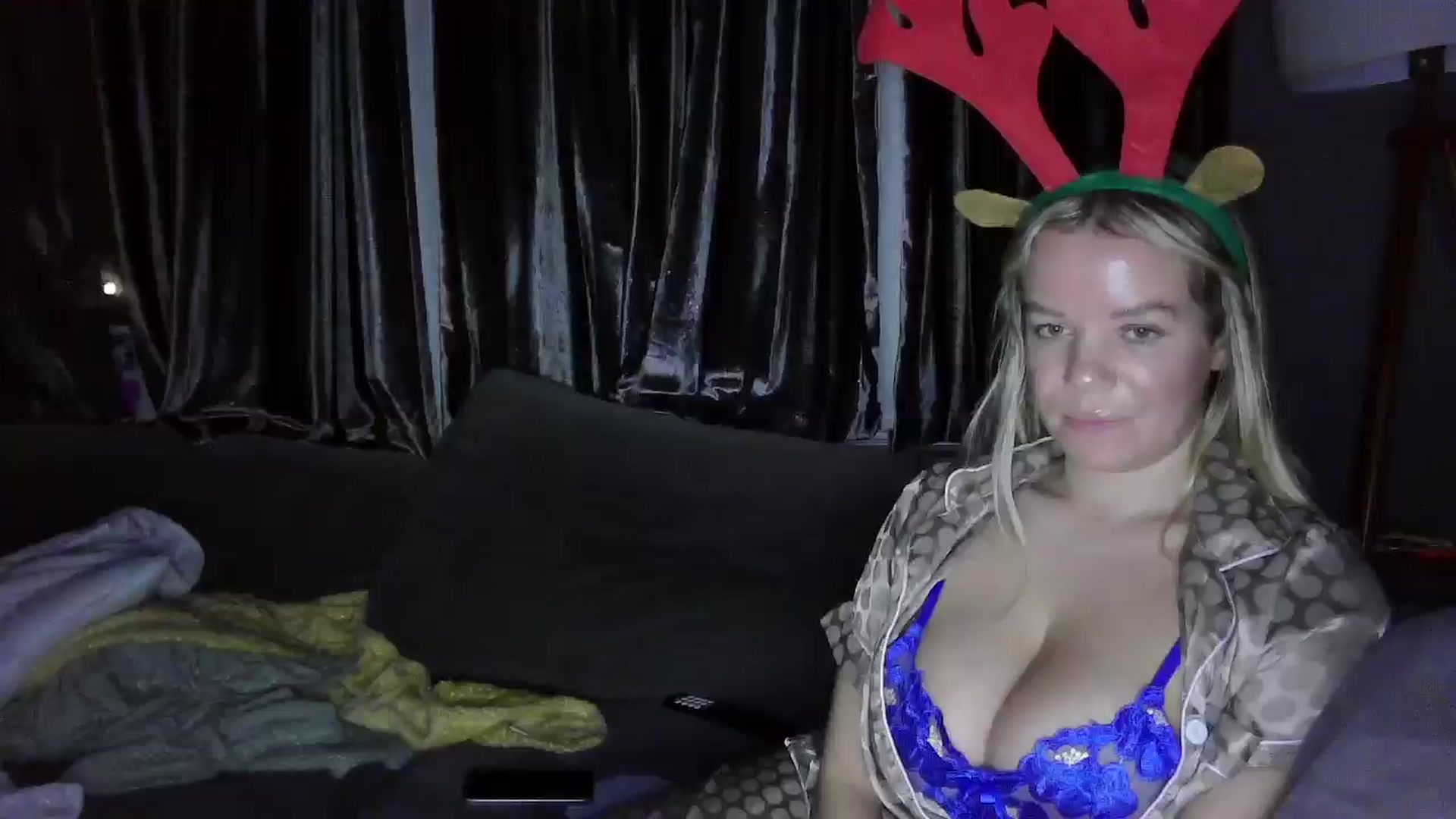Gallery image thumbnail from TILLY2021's myfreecams stream on, 12/19/2024, 24:04 image 16 of 20