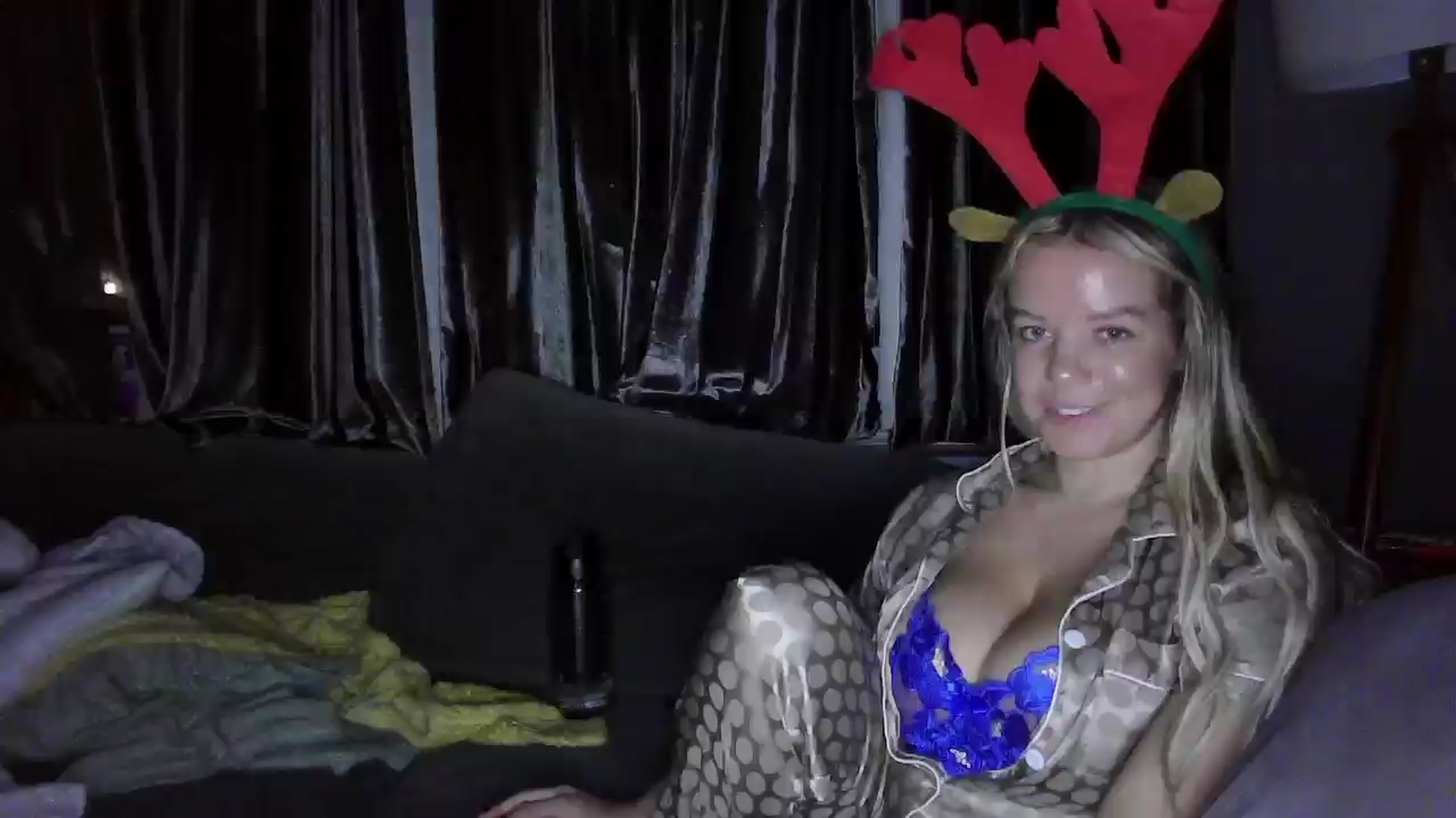 Gallery image thumbnail from TILLY2021's myfreecams stream on, 12/19/2024, 24:04 image 10 of 20