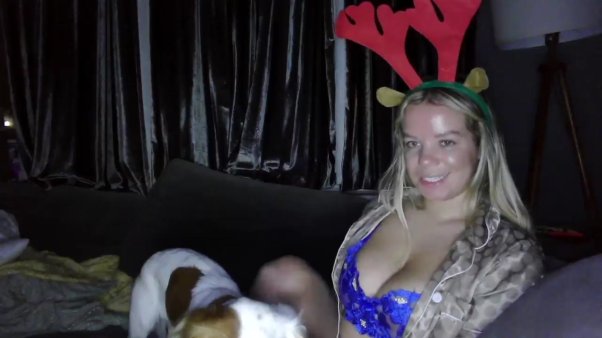 Gallery image thumbnail from TILLY2021's myfreecams stream on, 12/19/2024, 01:04 image 8 of 20