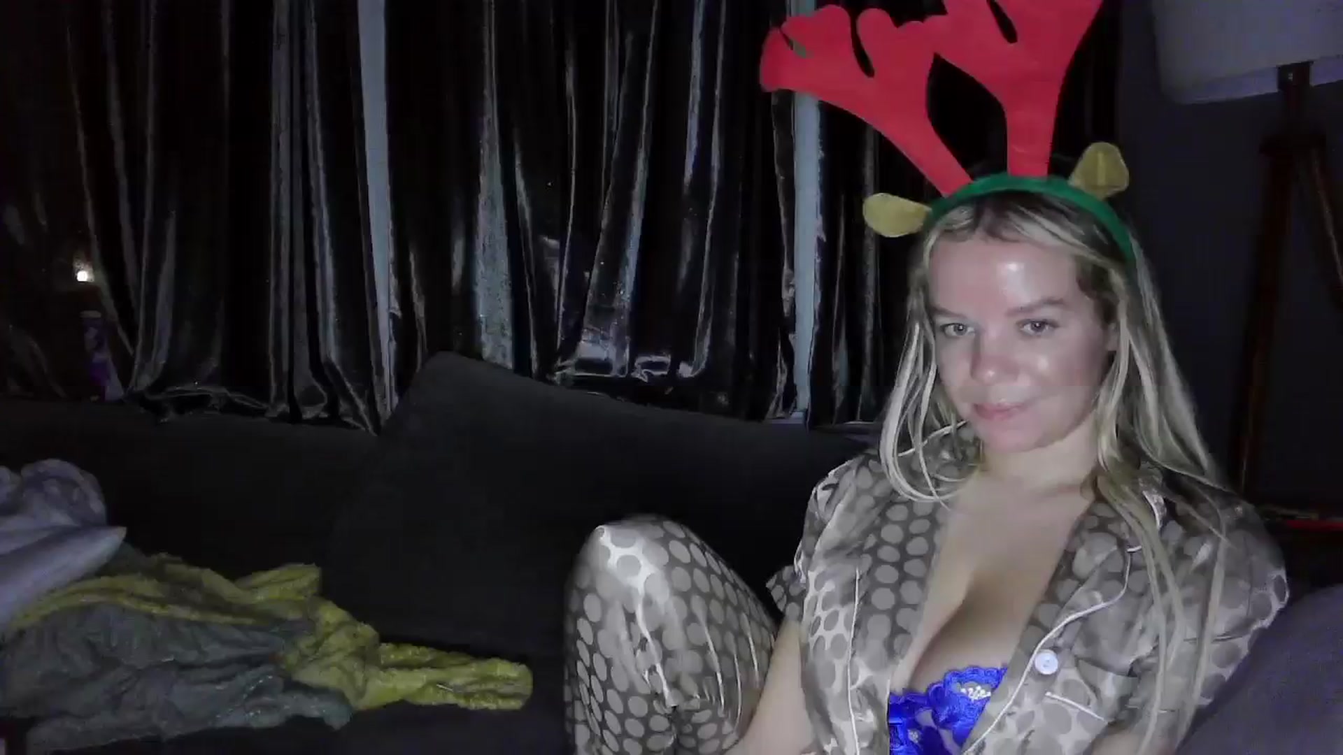 Gallery image thumbnail from TILLY2021's myfreecams stream on, 12/19/2024, 01:04 image 1 of 20