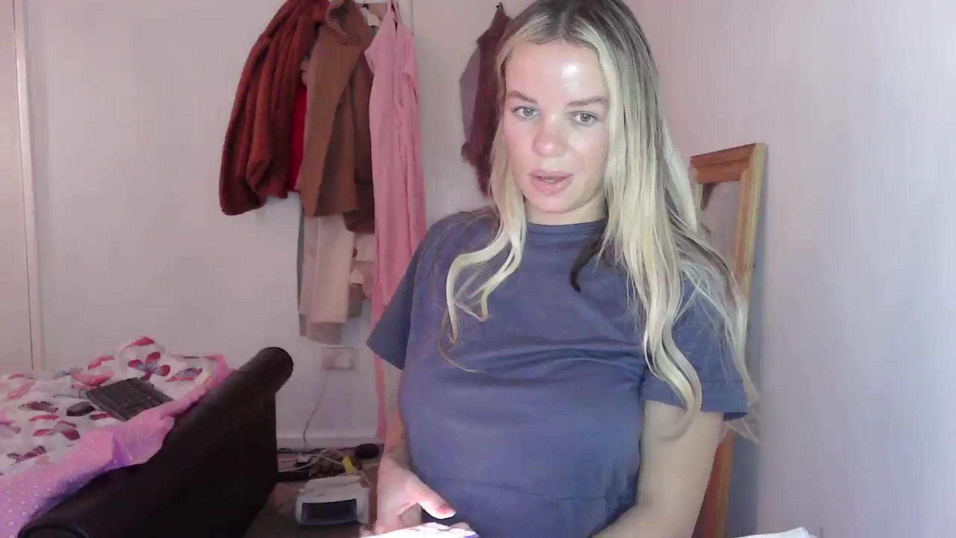Gallery image thumbnail from TILLY2021's myfreecams stream on, 01/10/2025, 15:54 image 6 of 20