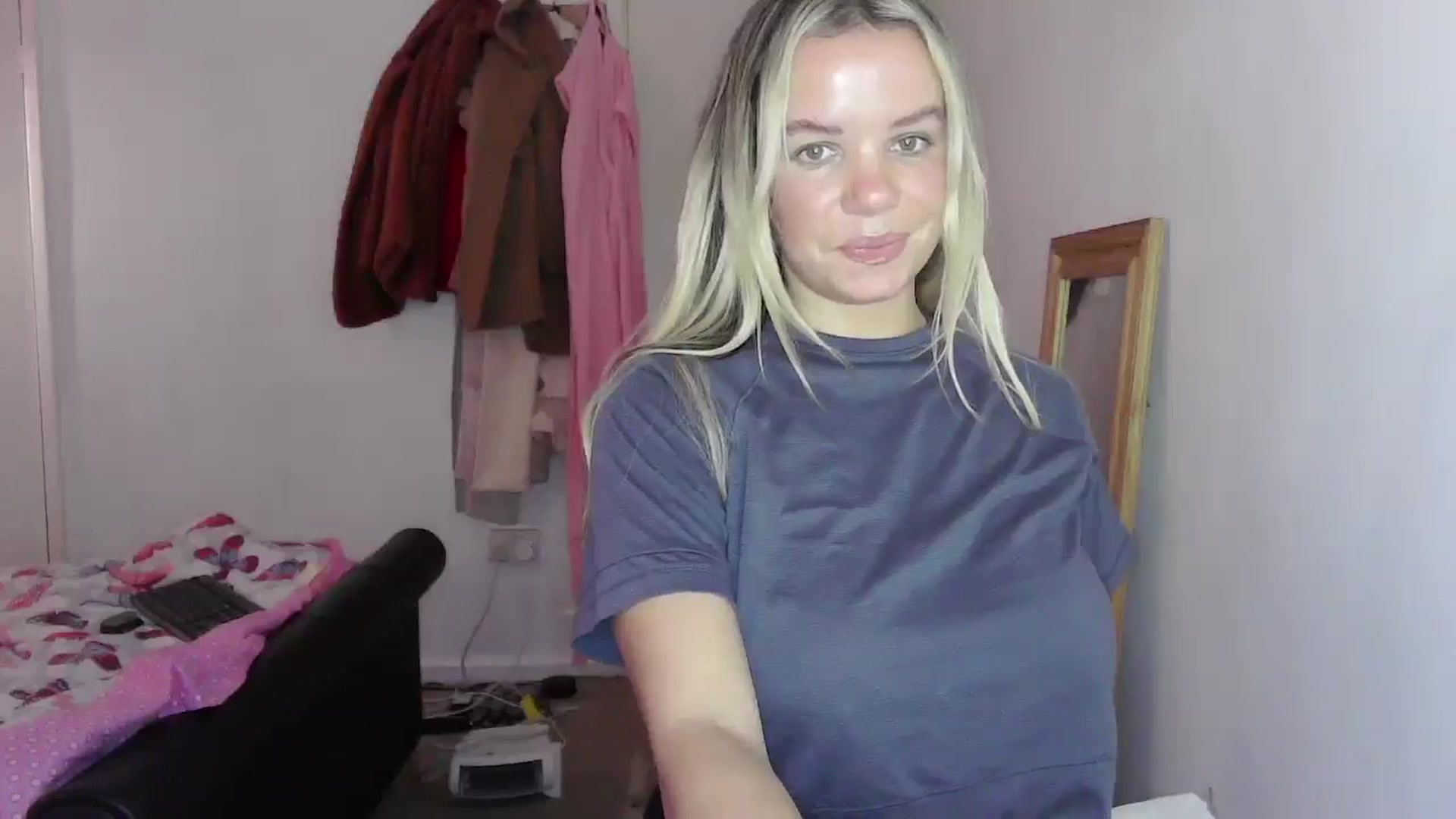 Gallery image thumbnail from TILLY2021's myfreecams stream on, 01/10/2025, 15:54 image 13 of 20