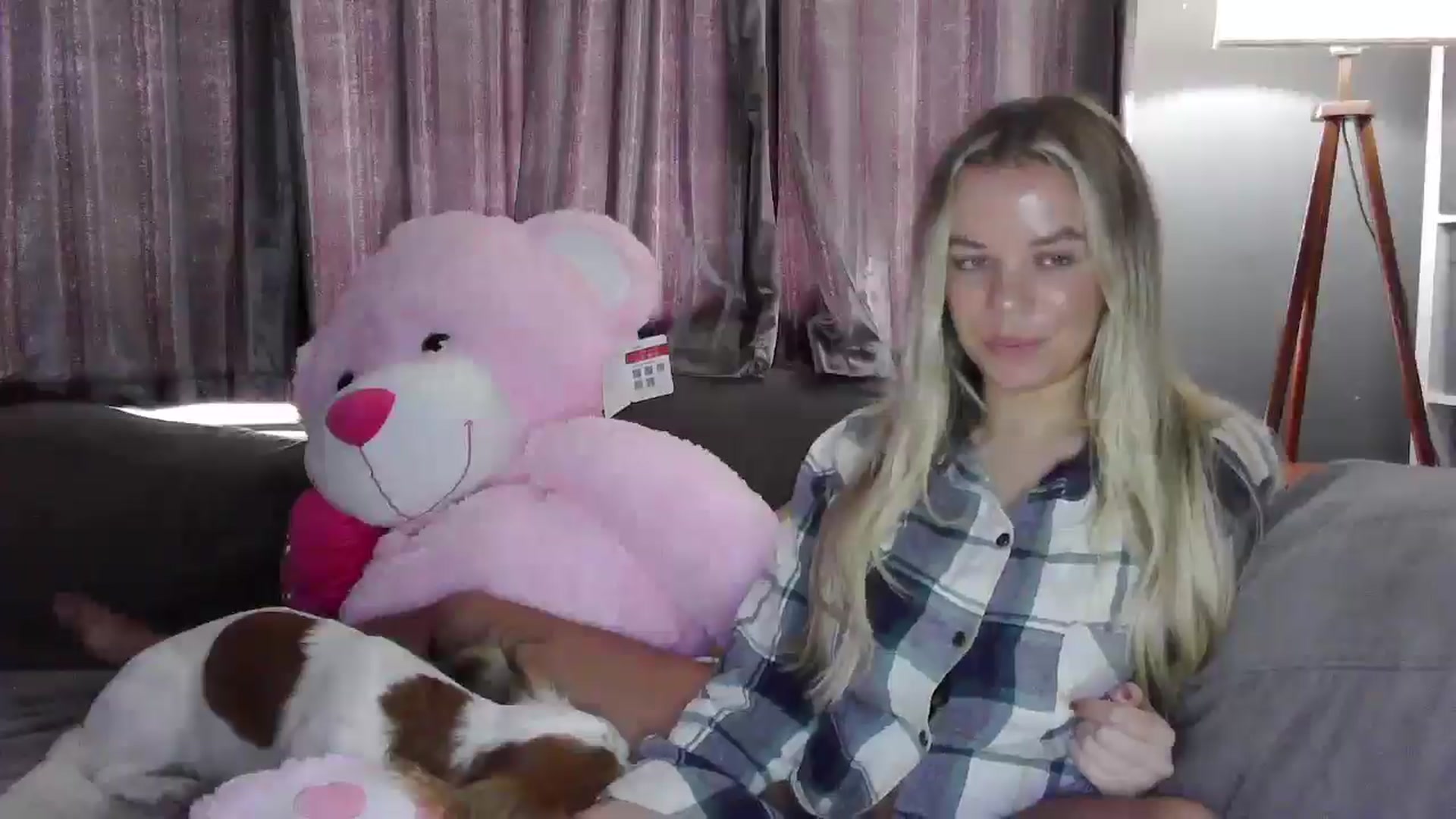 Gallery image thumbnail from TILLY2021's myfreecams stream on, 01/15/2025, 12:31 image 17 of 20