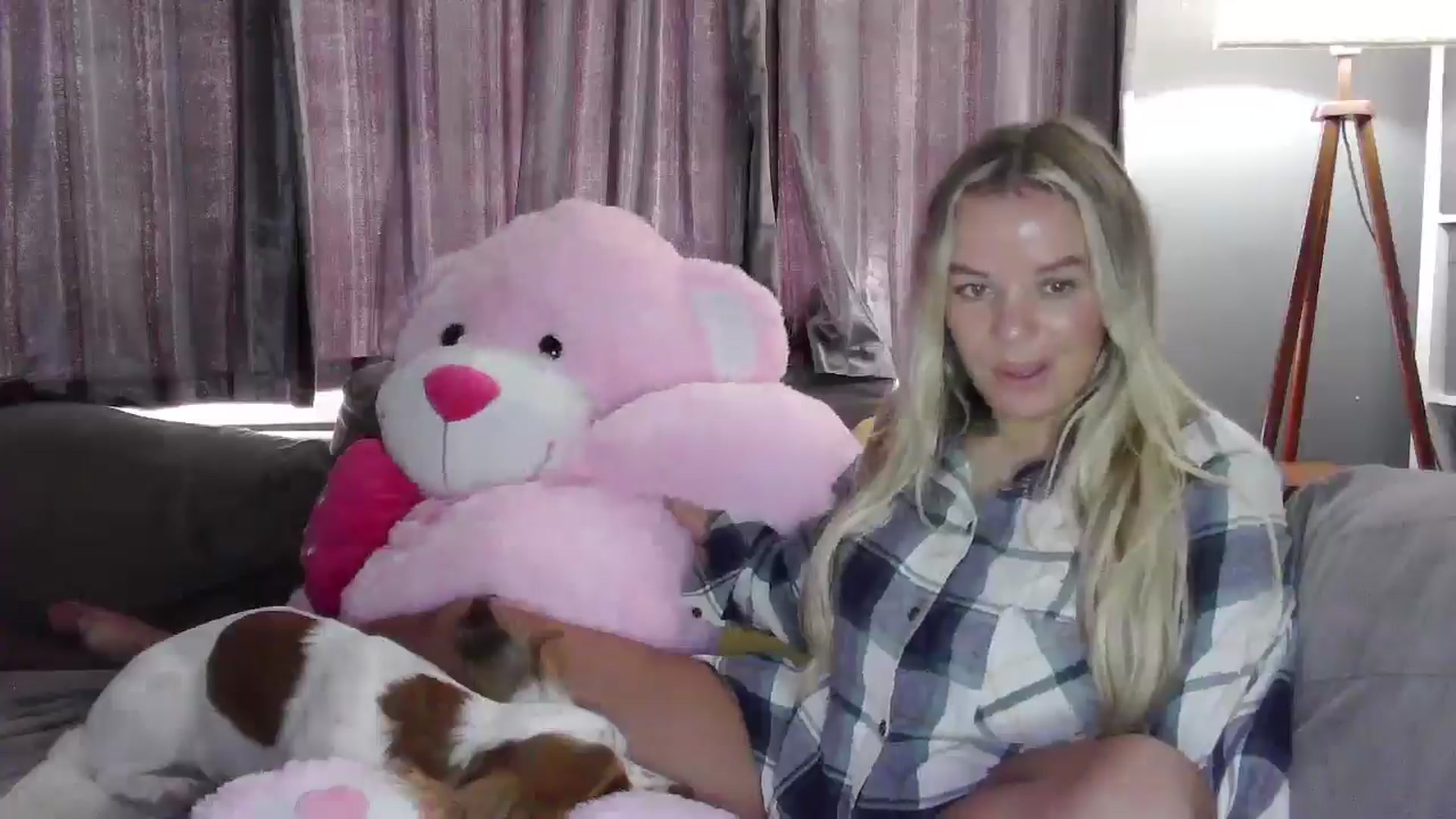 Gallery image thumbnail from TILLY2021's myfreecams stream on, 01/15/2025, 12:31 image 15 of 20