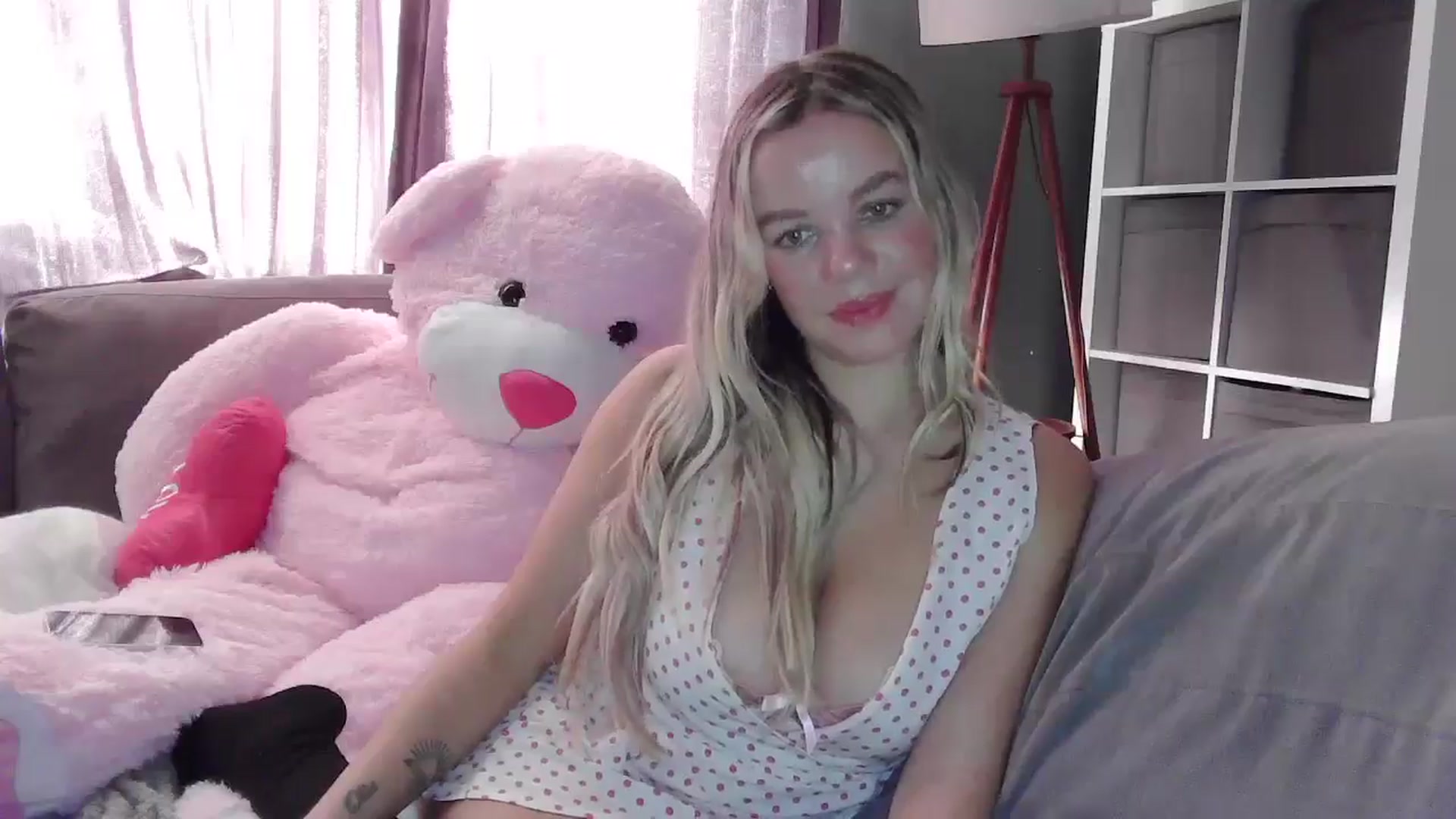 Gallery image thumbnail from TILLY2021's myfreecams stream on, 01/30/2025, 14:22 image 13 of 20