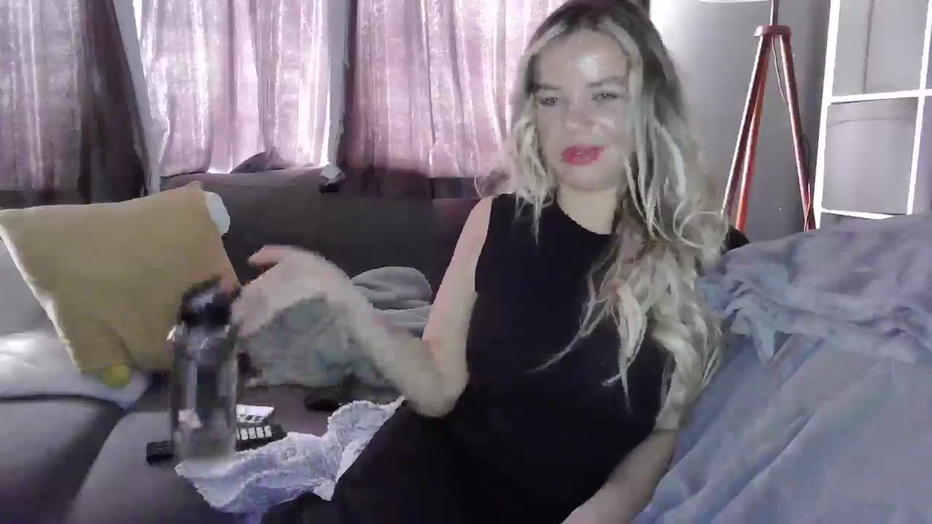 Gallery image thumbnail from TILLY2021's myfreecams stream on, 02/04/2025, 14:14 image 7 of 20