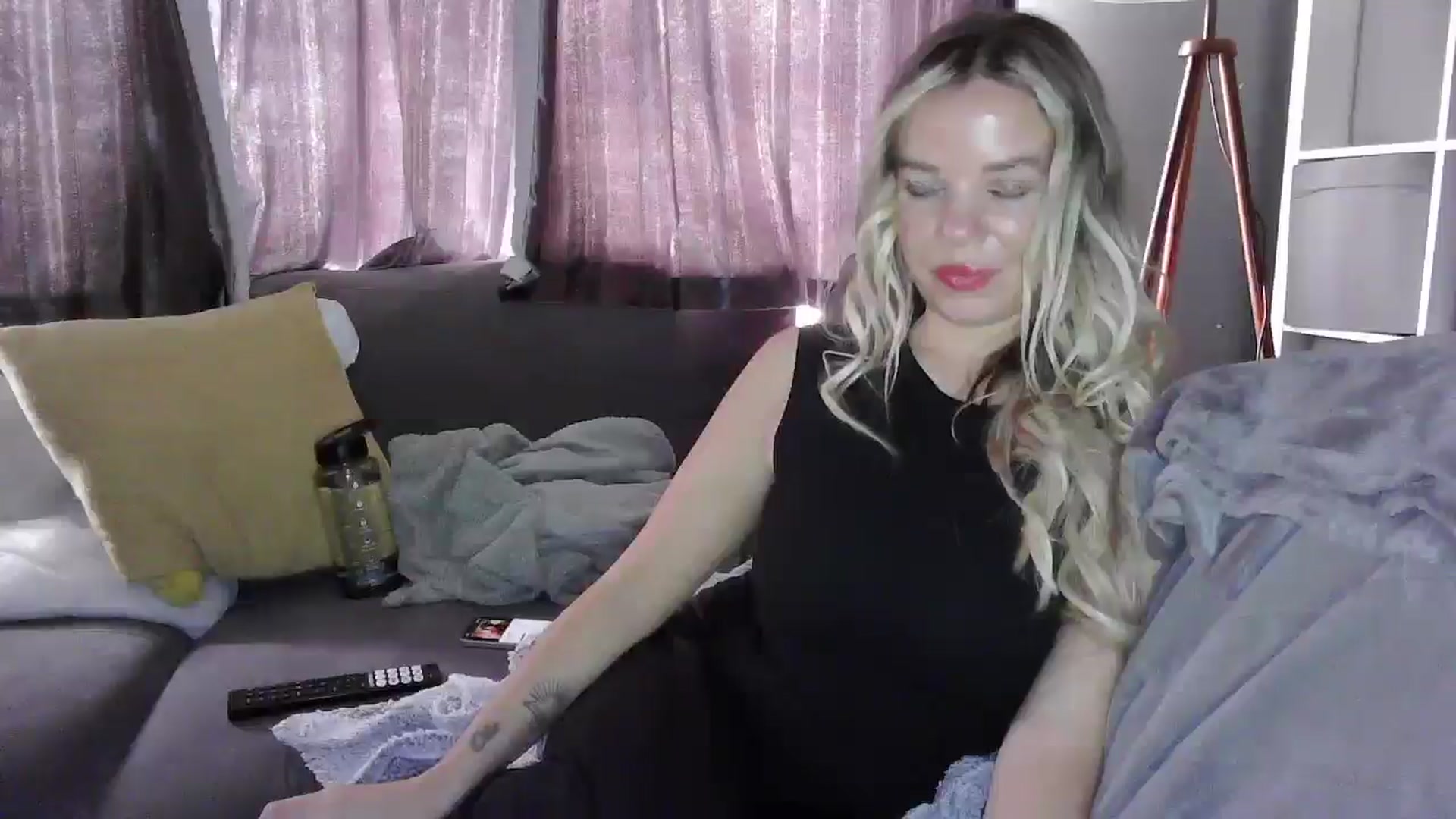 Gallery image thumbnail from TILLY2021's myfreecams stream on, 02/04/2025, 14:14 image 13 of 20