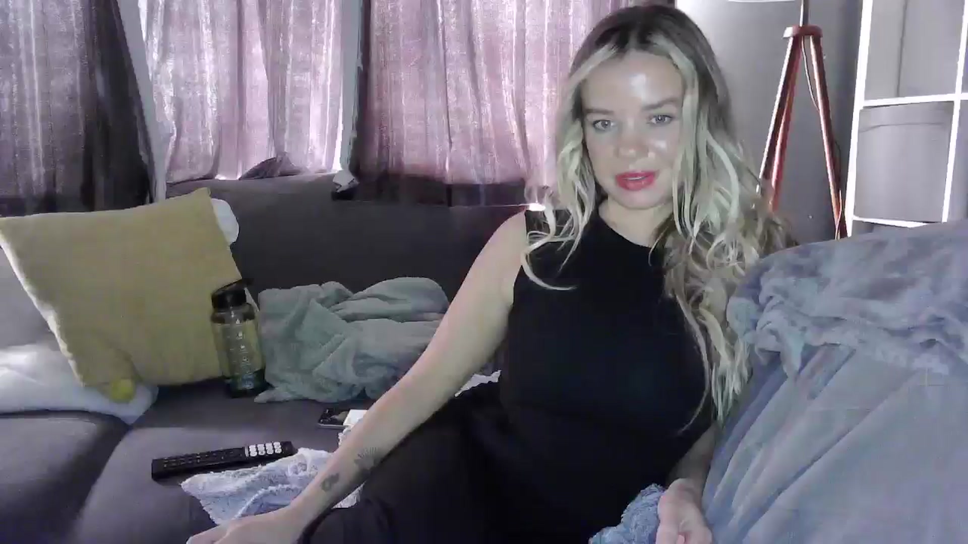 Gallery image thumbnail from TILLY2021's myfreecams stream on, 02/04/2025, 14:14 image 10 of 20