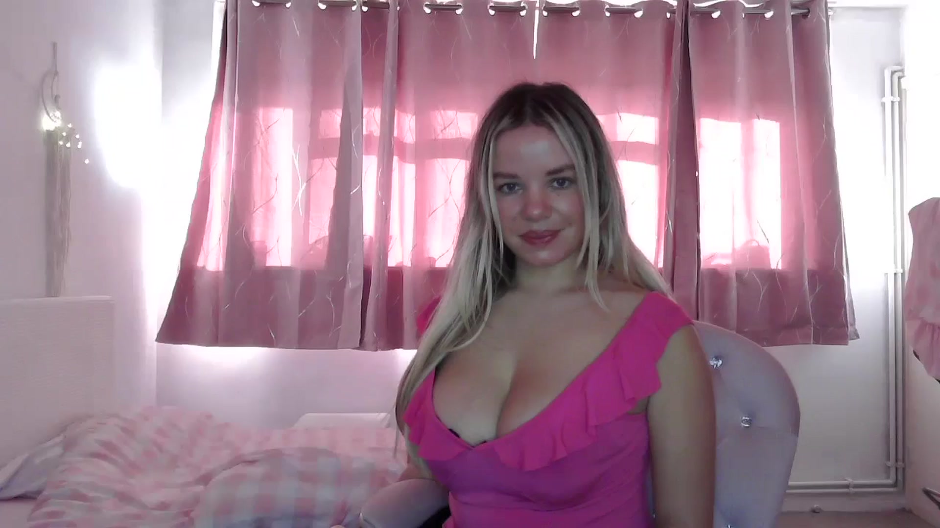 Gallery image thumbnail from TILLY2021's myfreecams stream on, 02/17/2025, 14:39 image 9 of 20