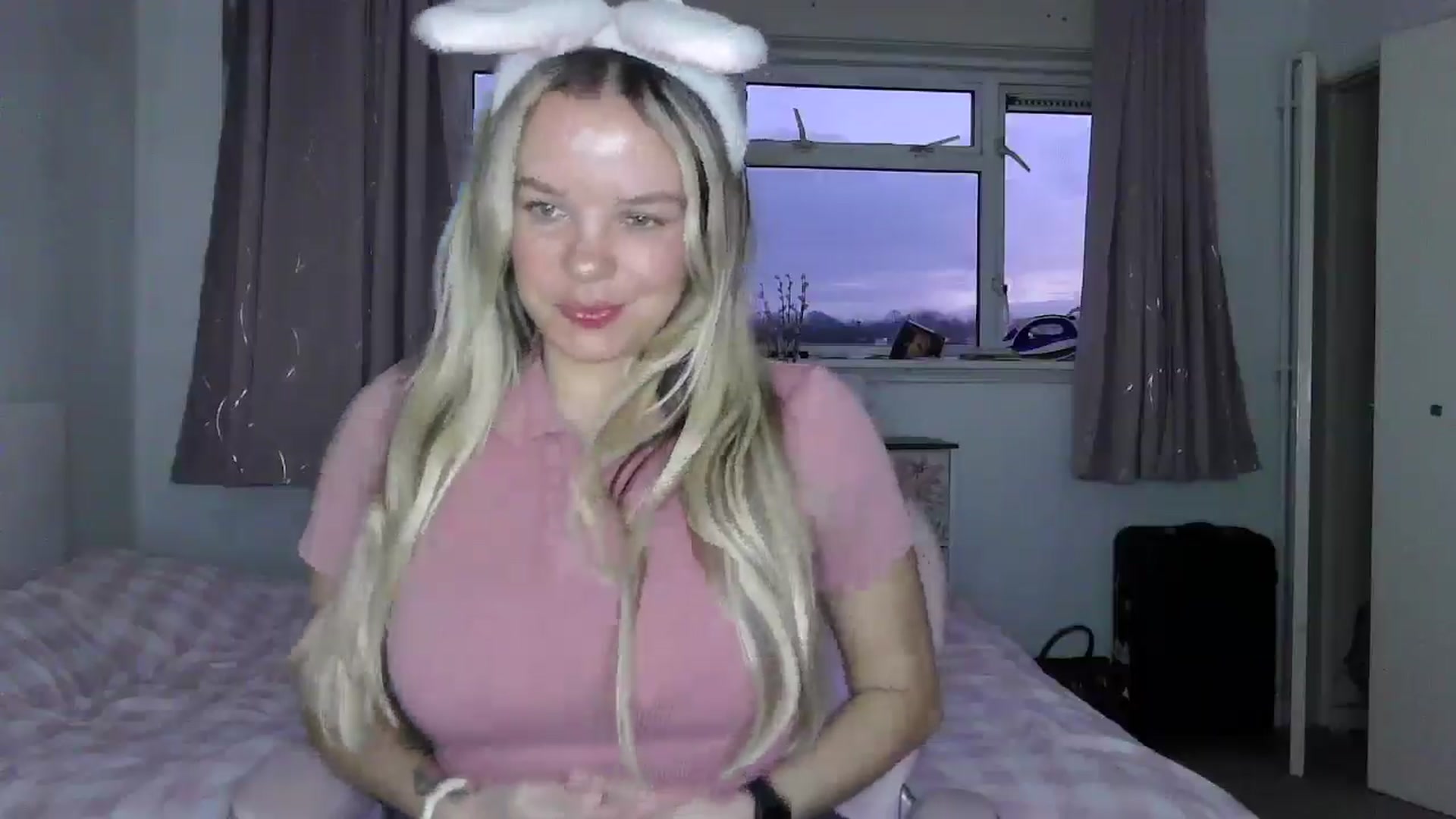 Gallery image thumbnail from TILLY2021's myfreecams stream on, 03/07/2025, 18:20 image 13 of 20
