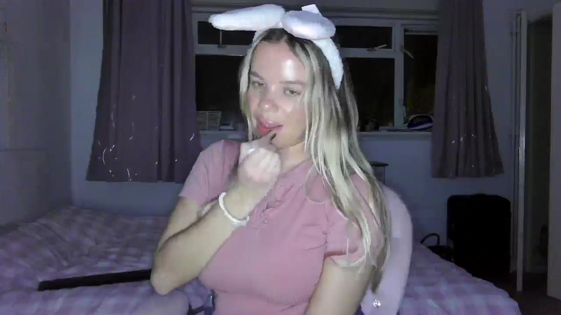 Gallery image thumbnail from TILLY2021's myfreecams stream on, 03/07/2025, 19:38 image 3 of 20