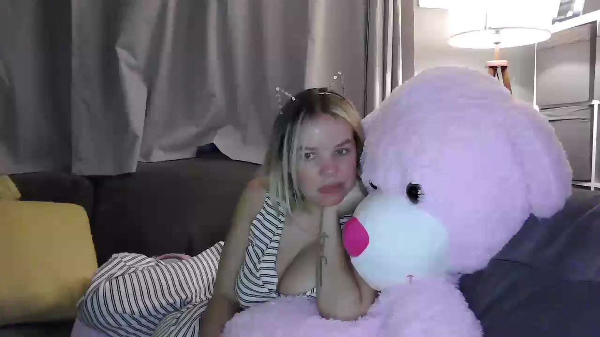 Gallery image thumbnail from TILLY2021's myfreecams stream on, 03/08/2025, 20:30 image 18 of 20
