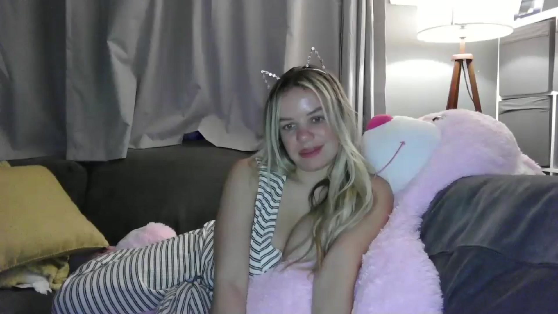 Gallery image thumbnail from TILLY2021's myfreecams stream on, 03/08/2025, 20:30 image 2 of 20
