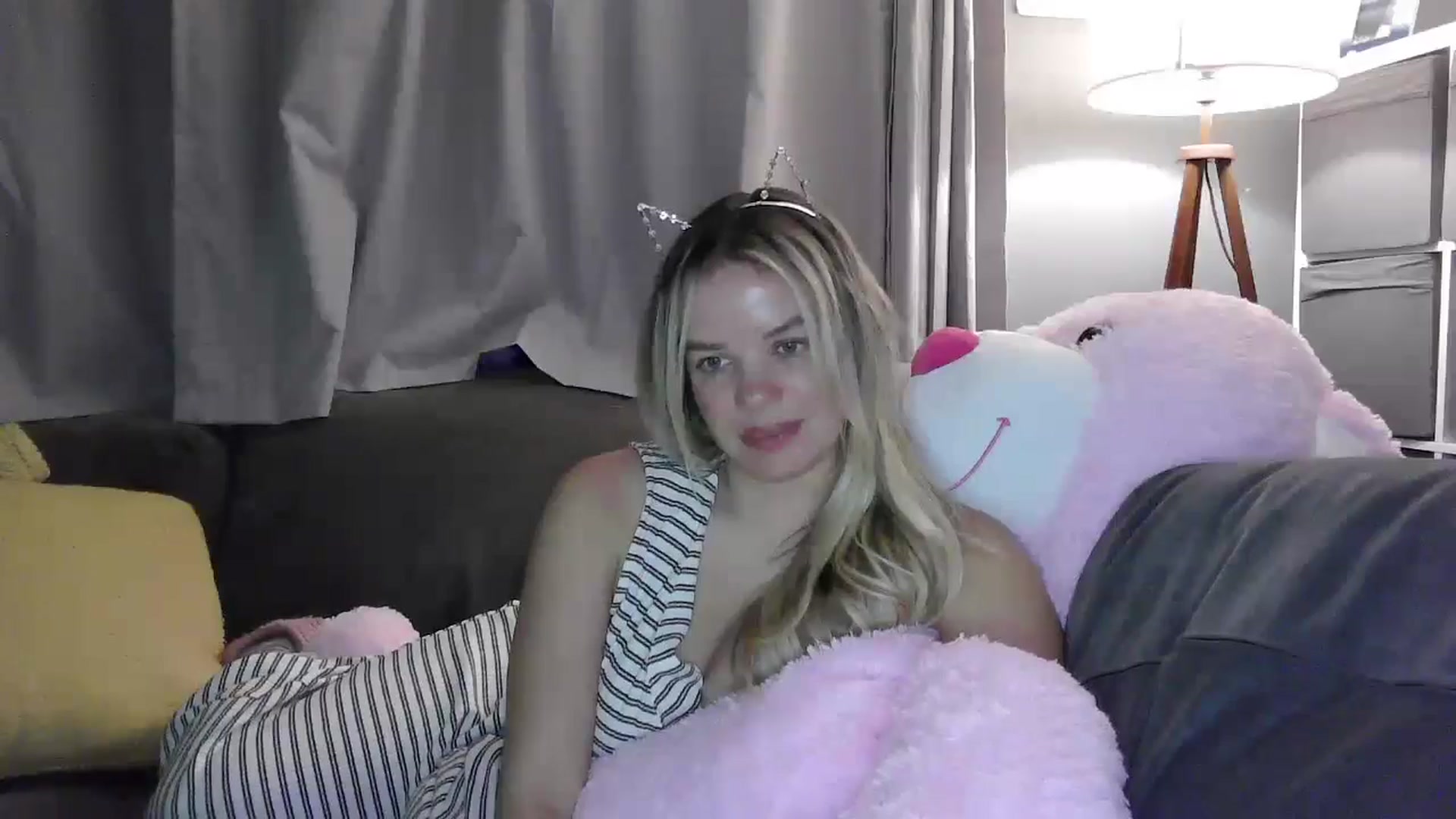 Gallery image thumbnail from TILLY2021's myfreecams stream on, 03/08/2025, 20:30 image 8 of 20