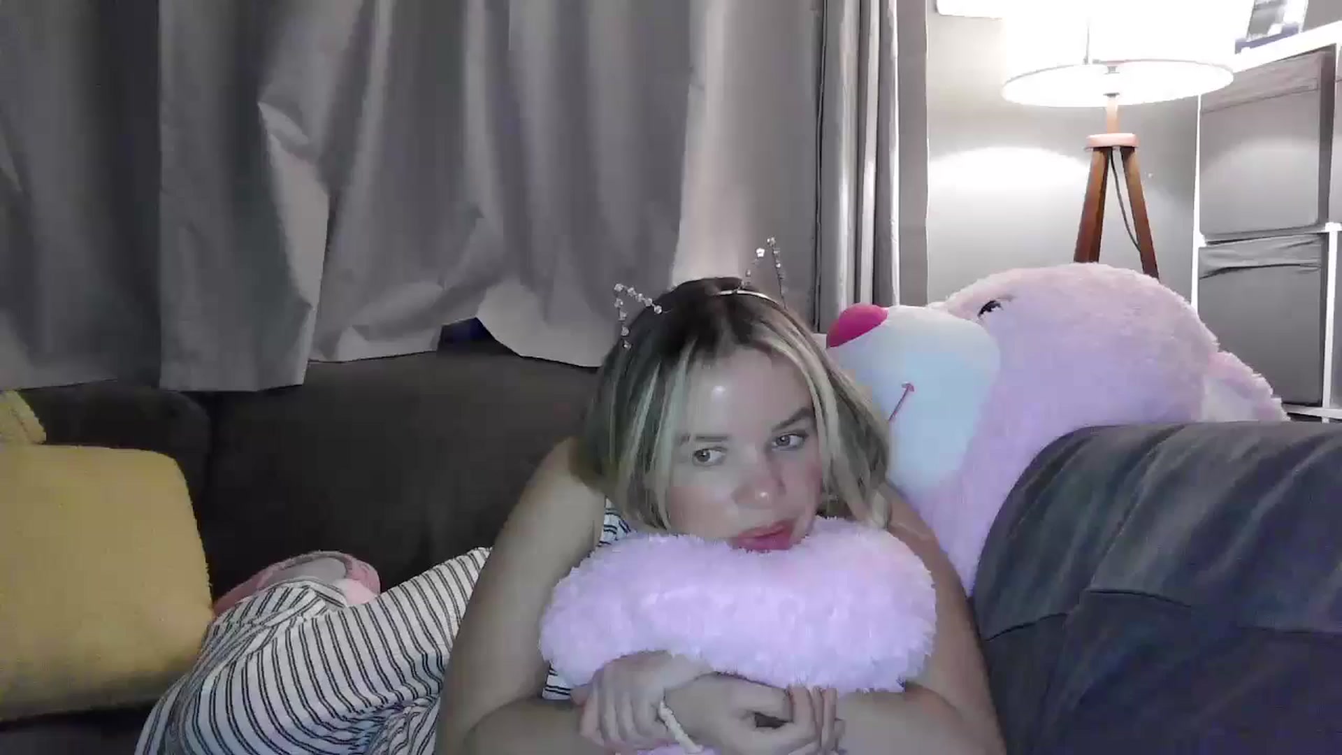 Gallery image thumbnail from TILLY2021's myfreecams stream on, 03/08/2025, 20:30 image 10 of 20