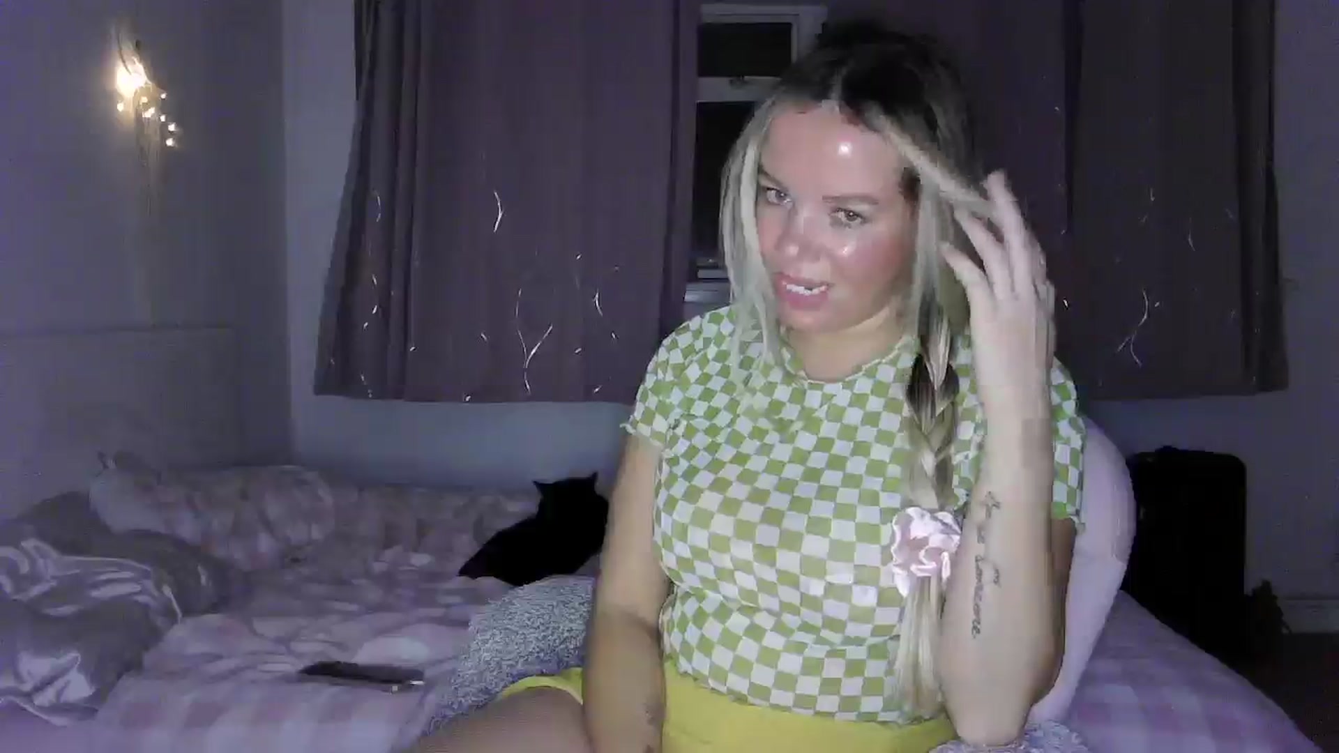 Gallery image thumbnail from TILLY2021's myfreecams stream on, 03/22/2025, 23:20 image 4 of 20