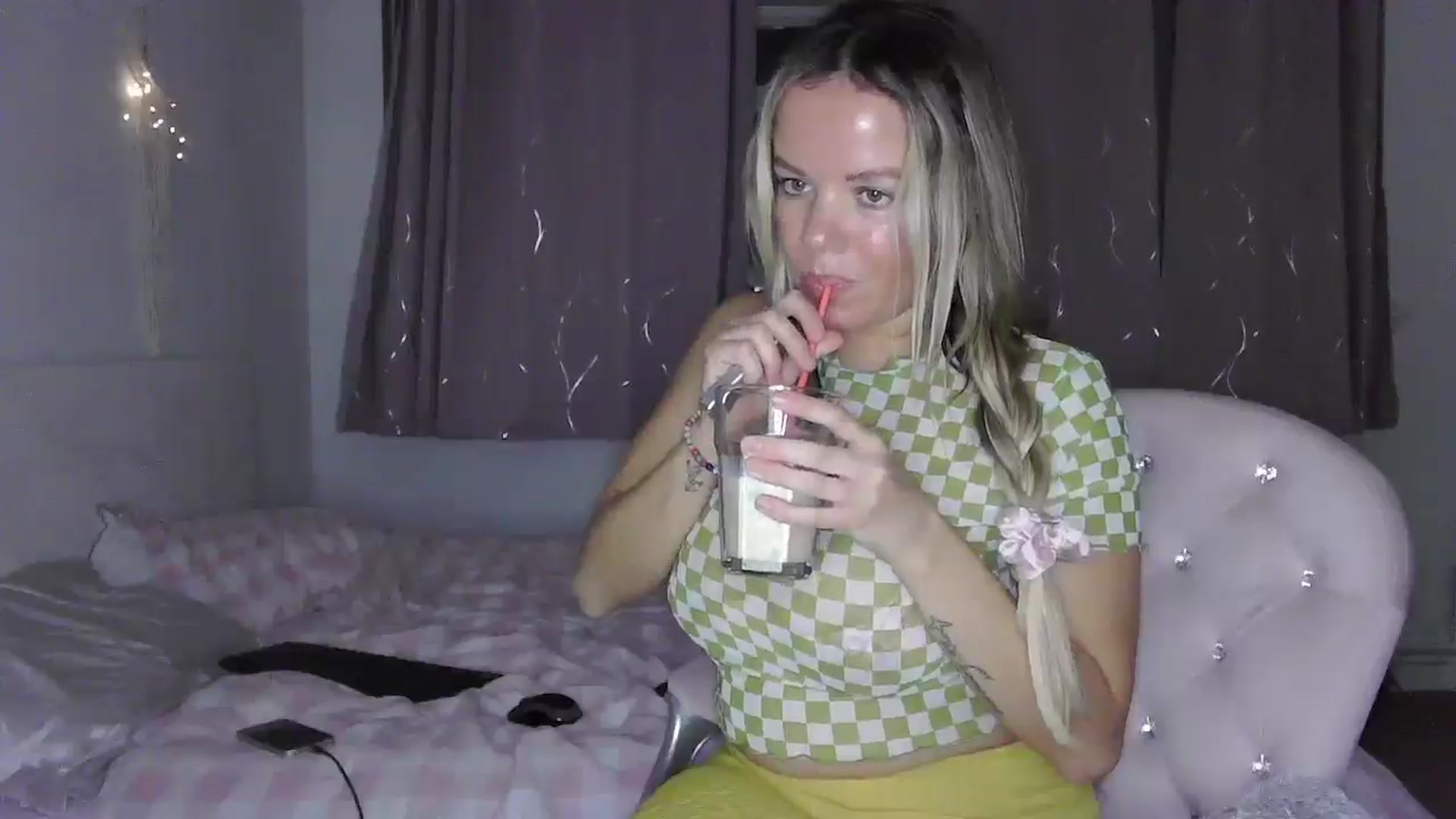 Gallery image thumbnail from TILLY2021's myfreecams stream on, 03/22/2025, 23:20 image 13 of 20