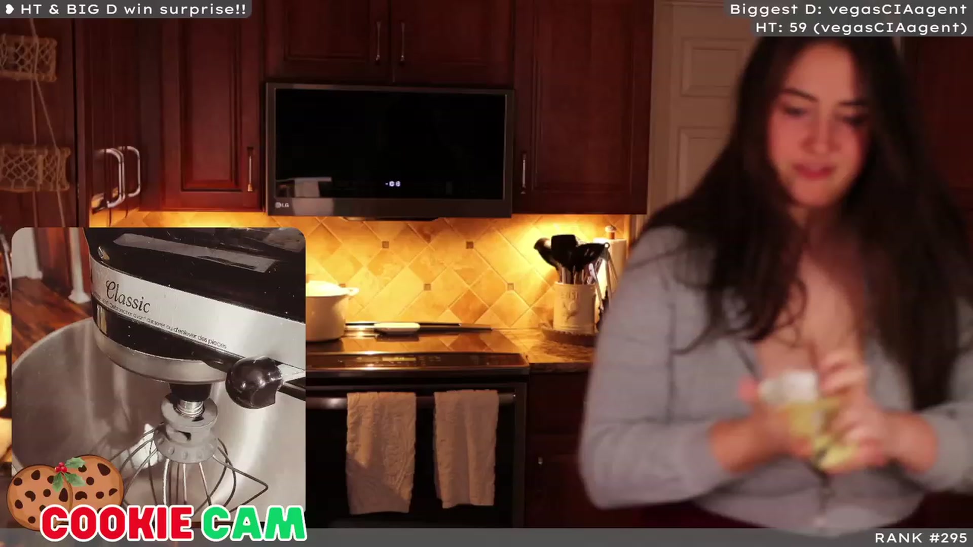 Gallery image thumbnail from TITMAS's myfreecams stream on, 12/12/2023, 03:29 image 4 of 20