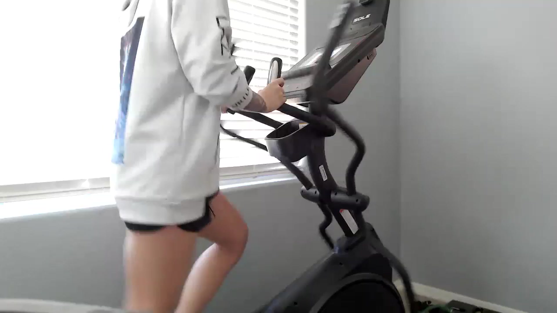 Gallery image thumbnail from TURTLEBABY27's myfreecams stream on, 03/13/2024, 19:39 image 13 of 20