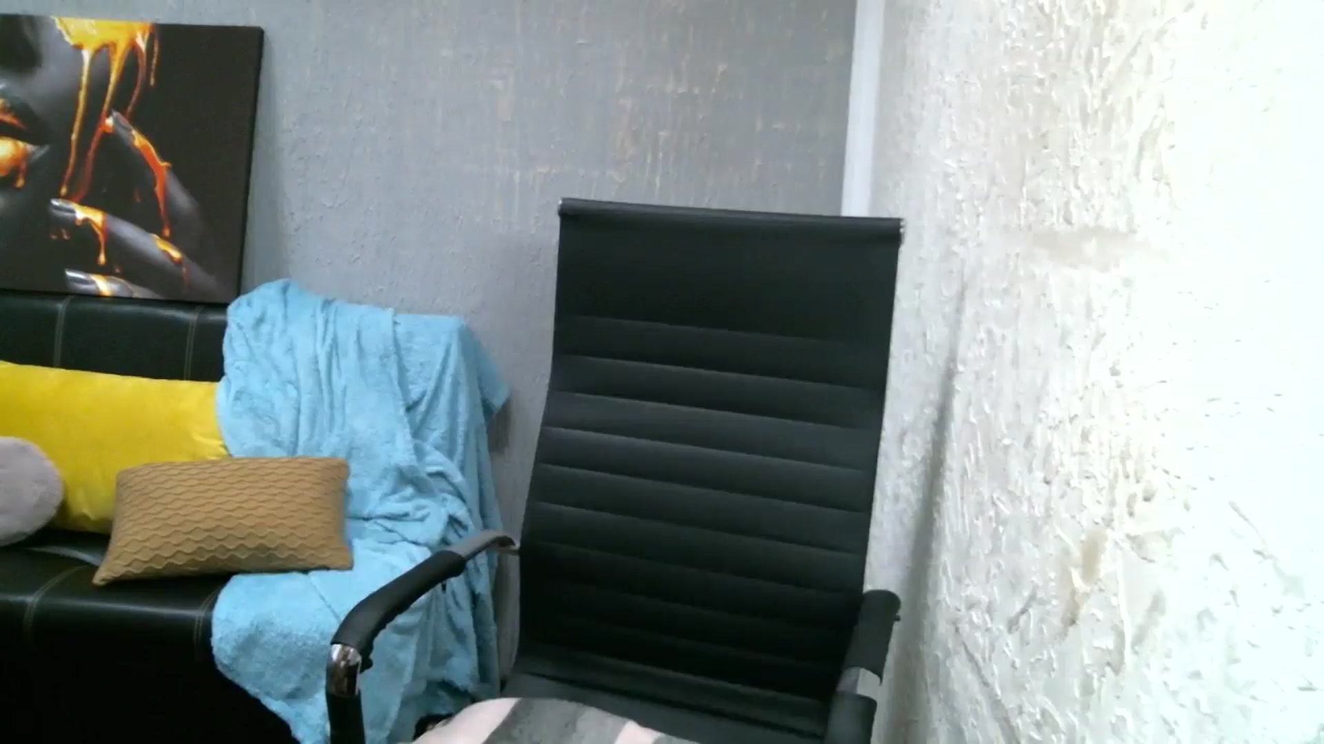 Gallery image thumbnail from TUTUViki's myfreecams stream on, 08/05/2023, 12:26 image 11 of 20