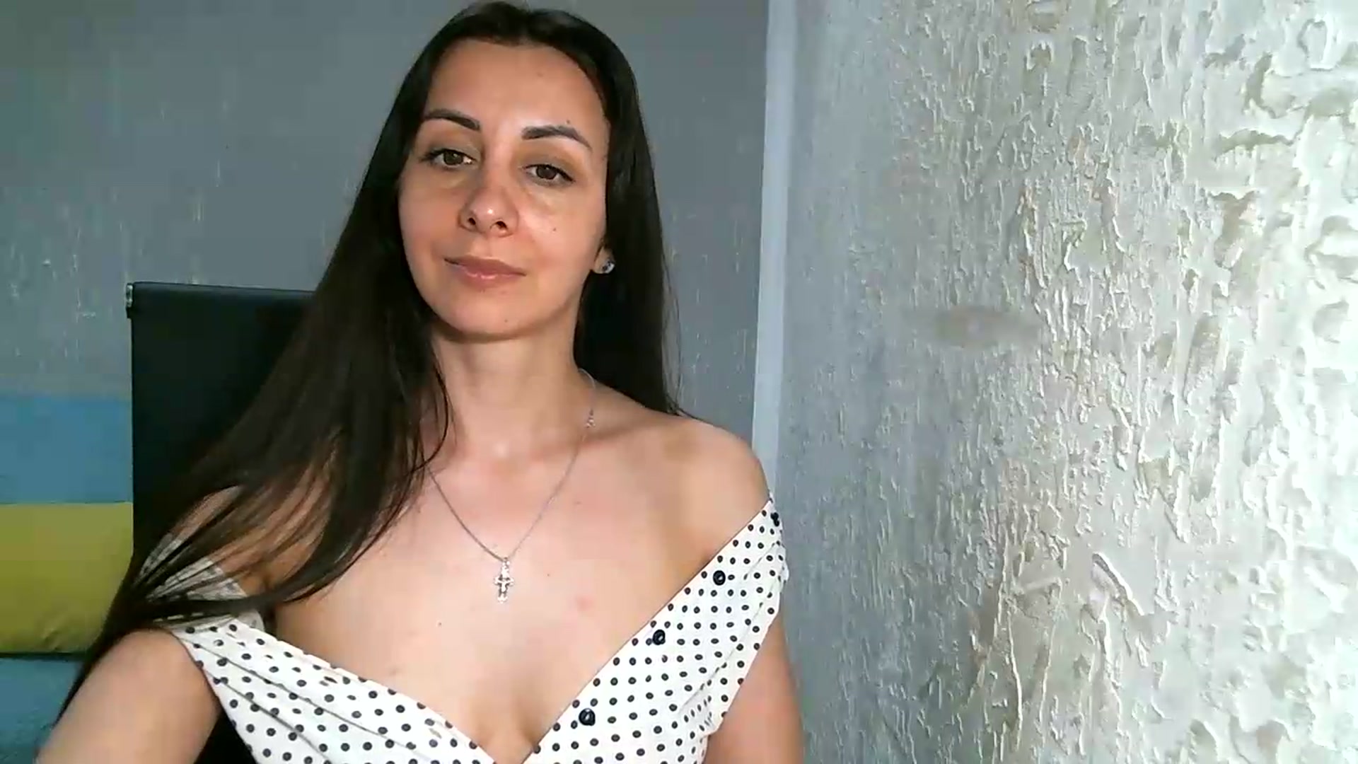 Gallery image thumbnail from TUshinYViki_S's myfreecams stream on, 06/07/2026, 15:49 image 14 of 20