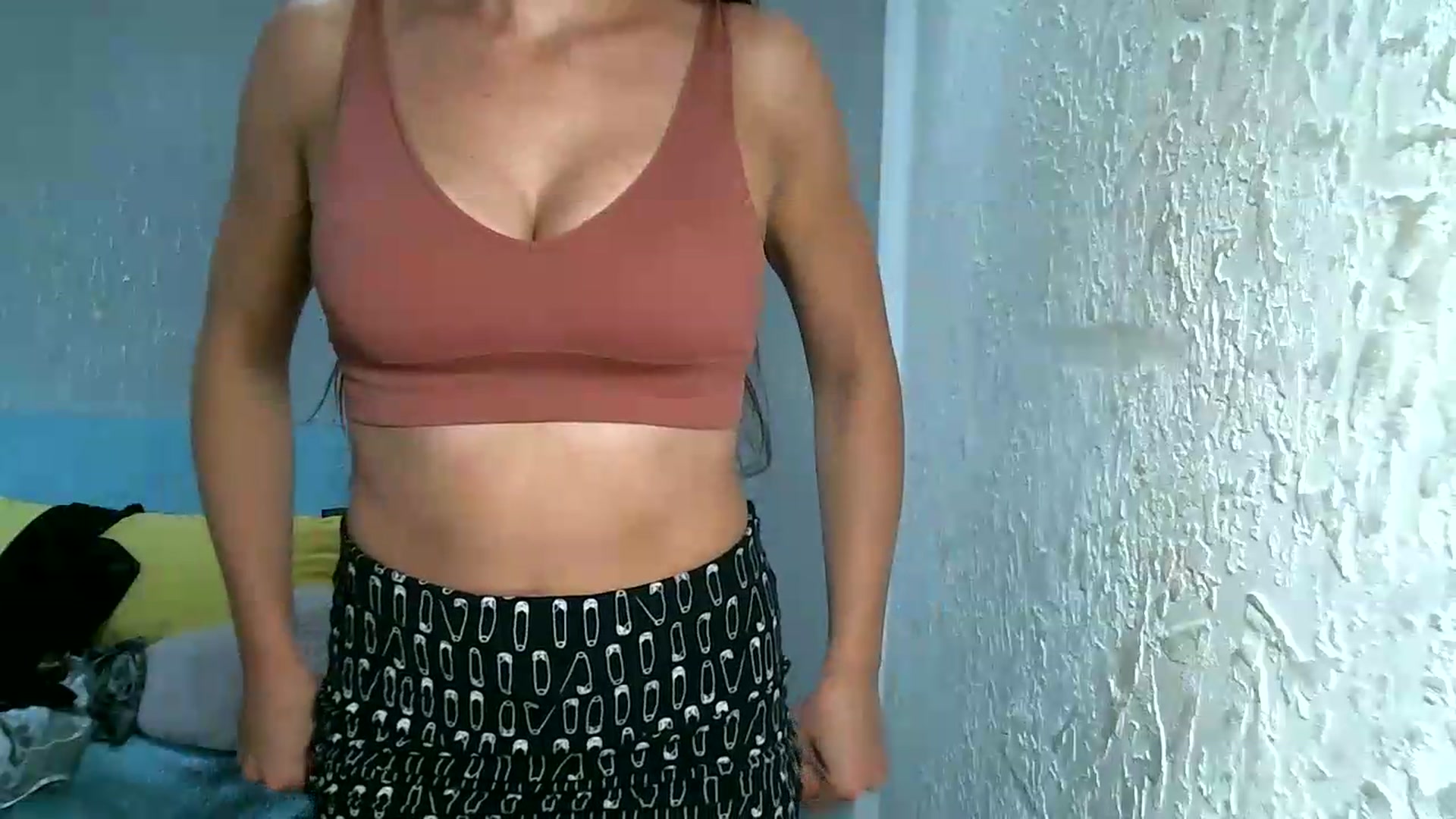 Gallery image thumbnail from TUshinYViki_S's myfreecams stream on, 08/02/2026, 12:04 image 19 of 20