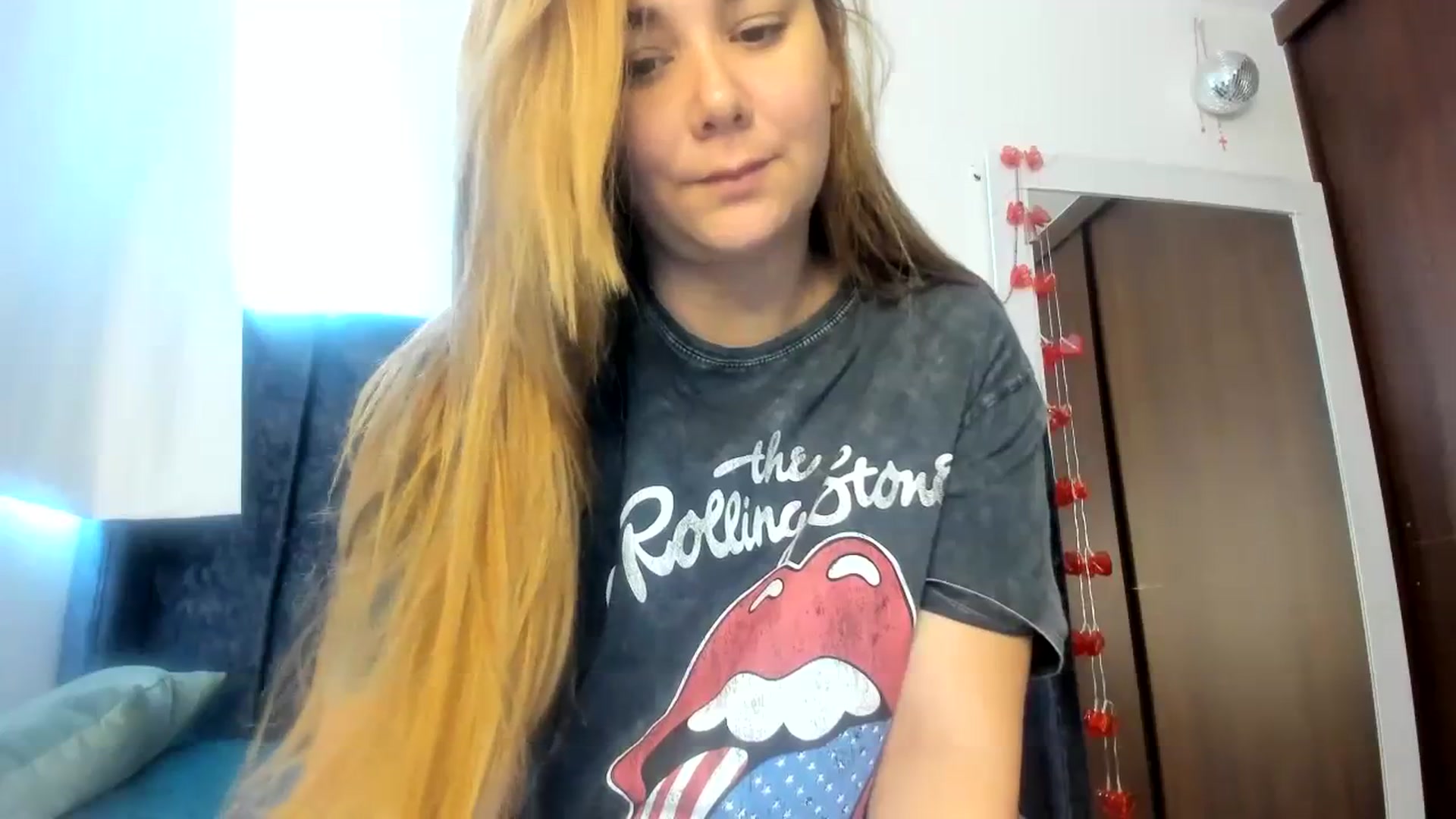 Gallery image thumbnail from T_A_R_A's myfreecams stream on, 07/22/2023, 13:33 image 19 of 20