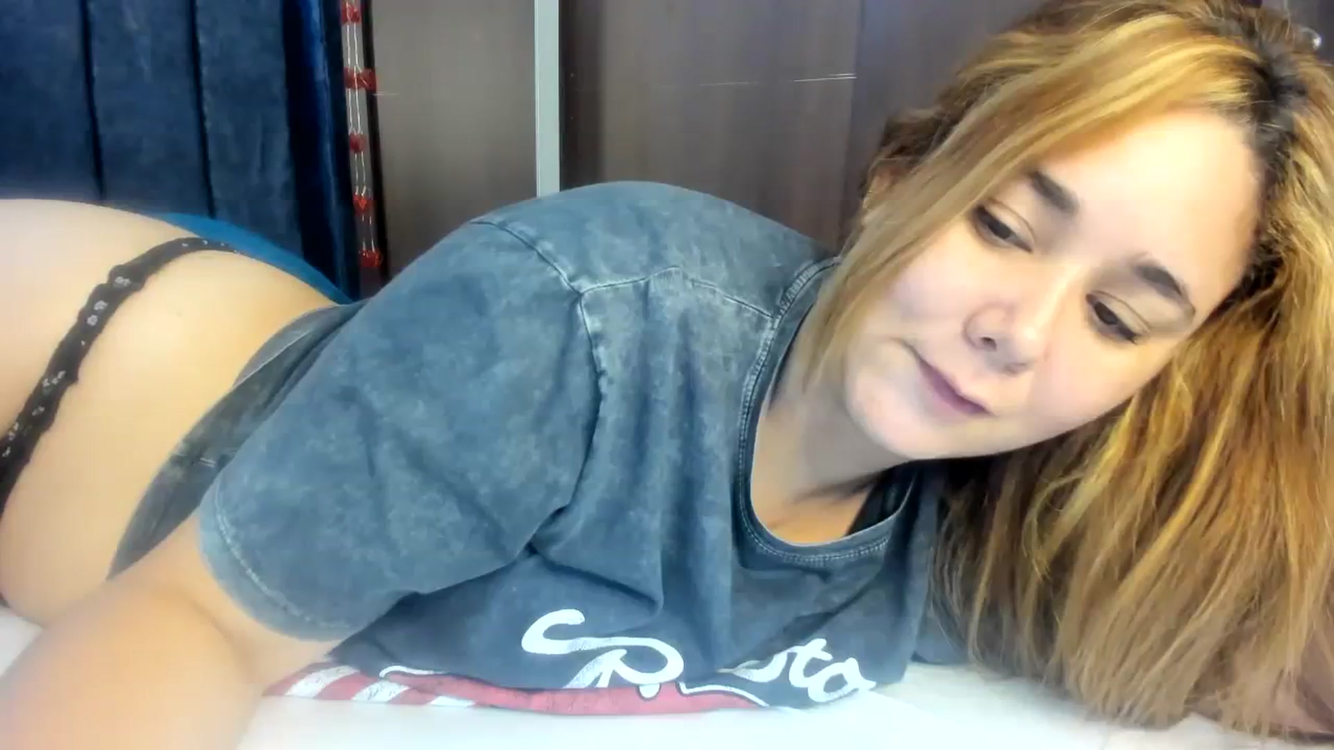Gallery image thumbnail from T_A_R_A's myfreecams stream on, 07/22/2023, 13:33 image 15 of 20