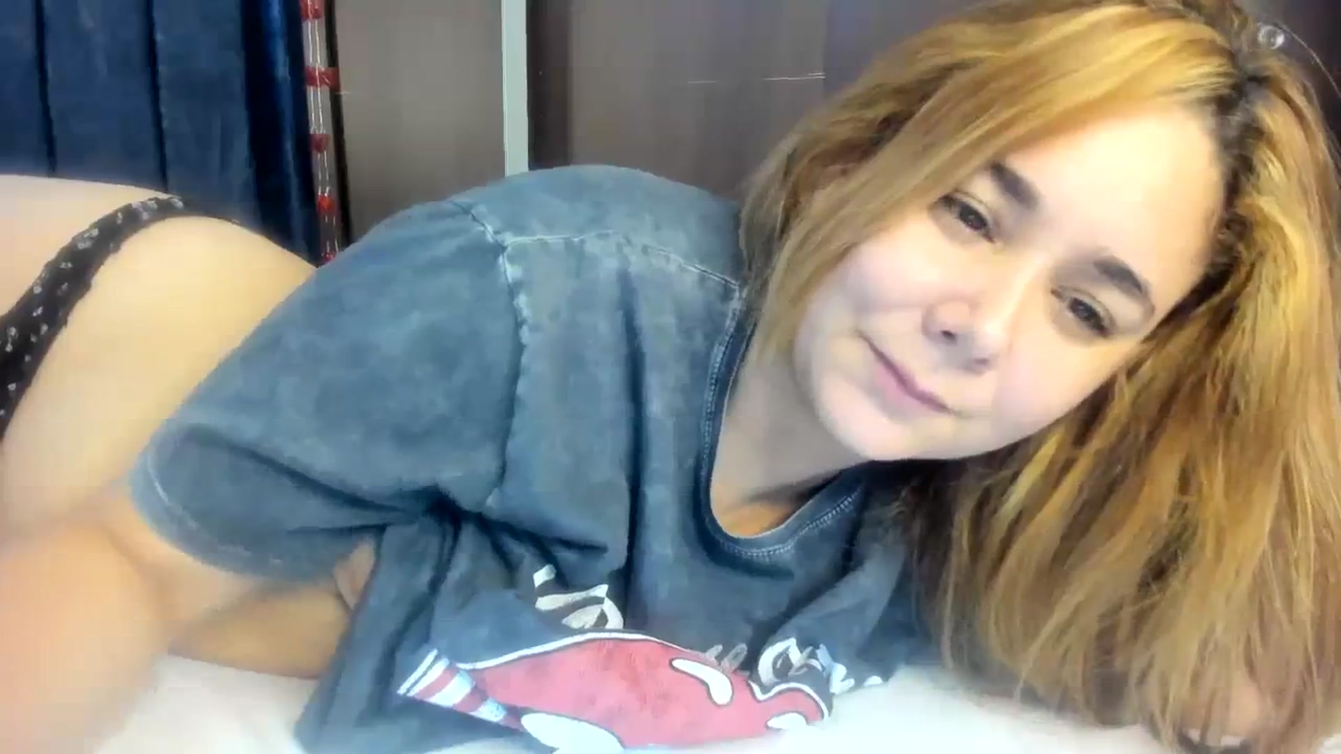 Gallery image thumbnail from T_A_R_A's myfreecams stream on, 07/22/2023, 13:33 image 14 of 20