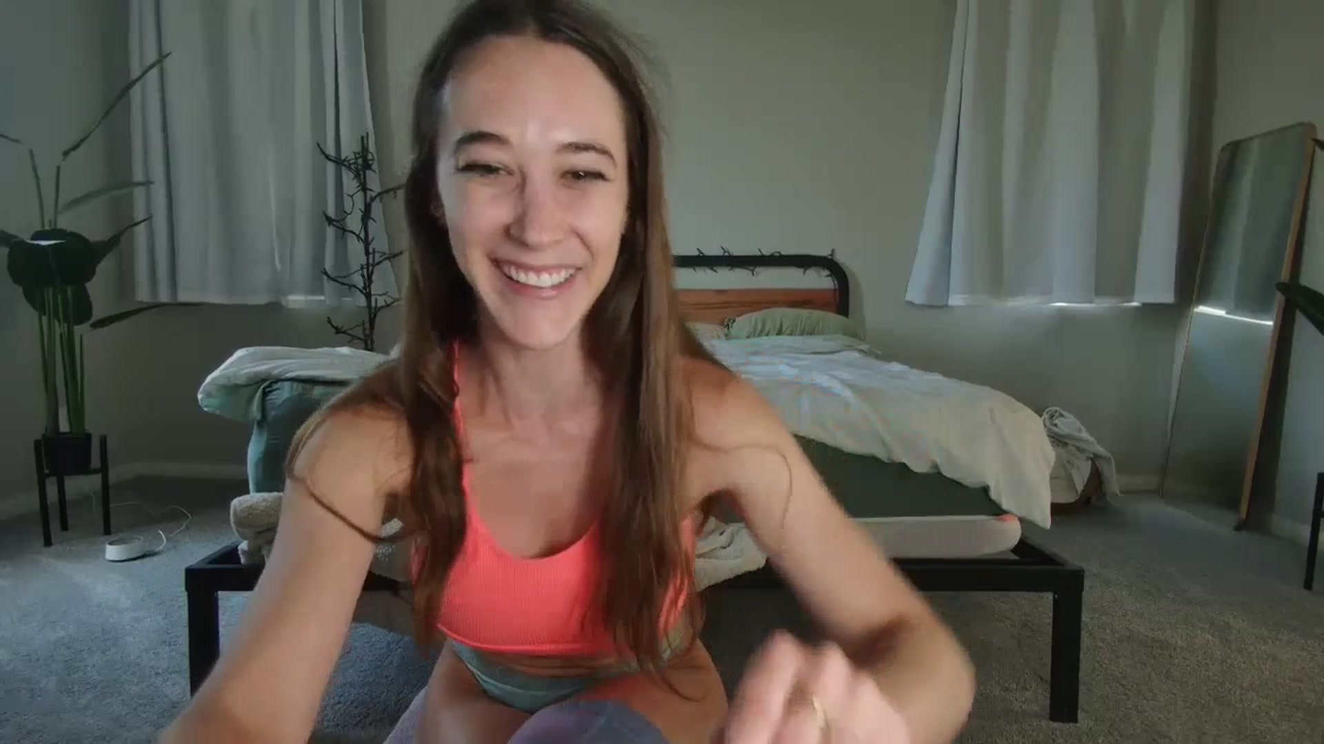 Gallery image thumbnail from T_Goddess's myfreecams stream on, 07/05/2023, 18:23 image 10 of 20
