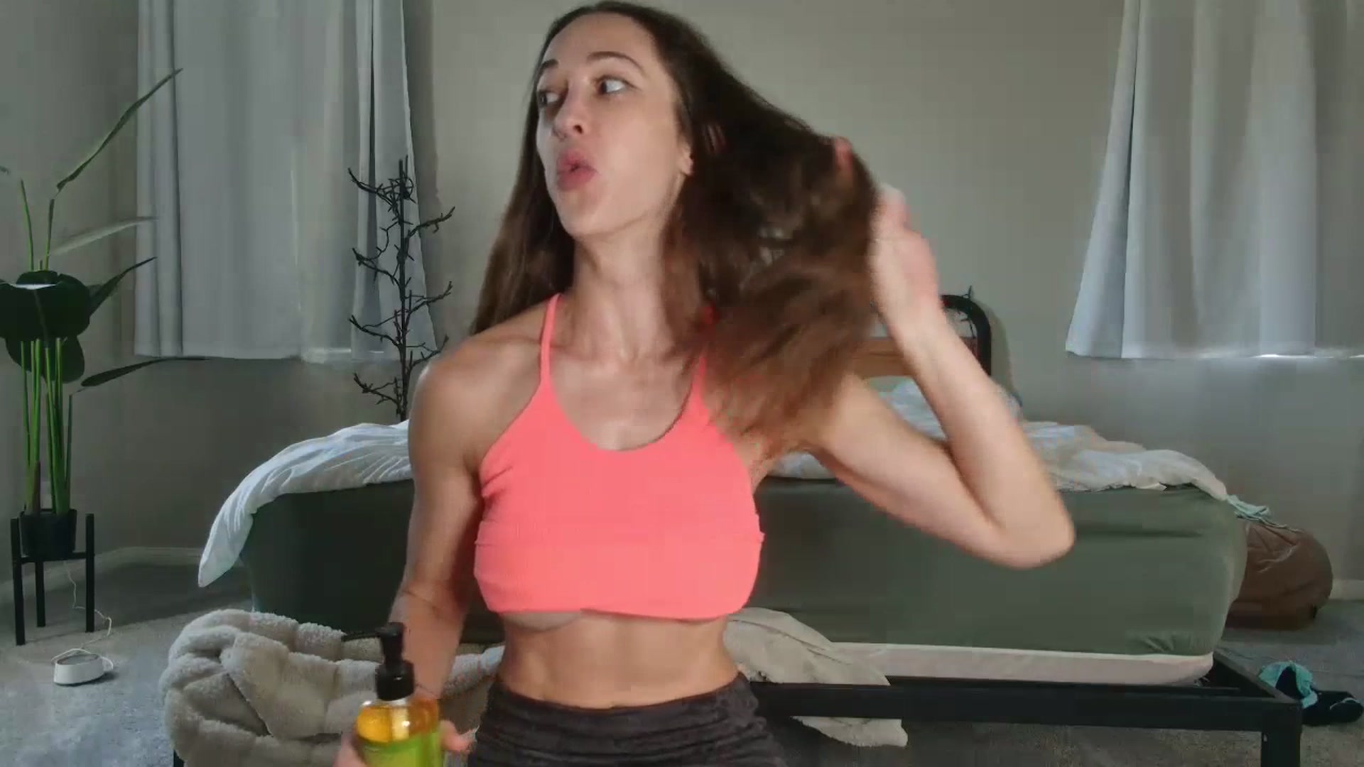 Gallery image thumbnail from T_Goddess's myfreecams stream on, 07/18/2023, 19:13 image 4 of 20