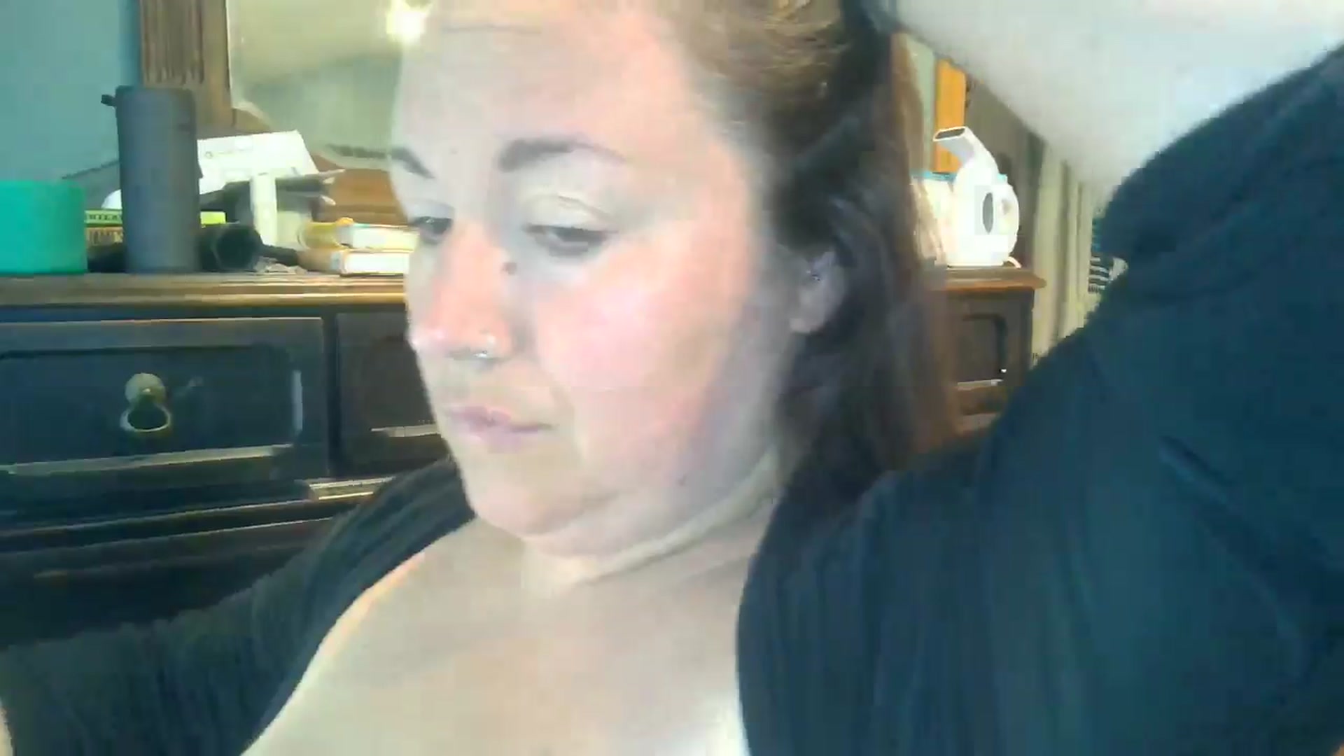 Gallery image thumbnail from Tabbi1102's myfreecams stream on, 05/18/2025, 13:37 image 5 of 20