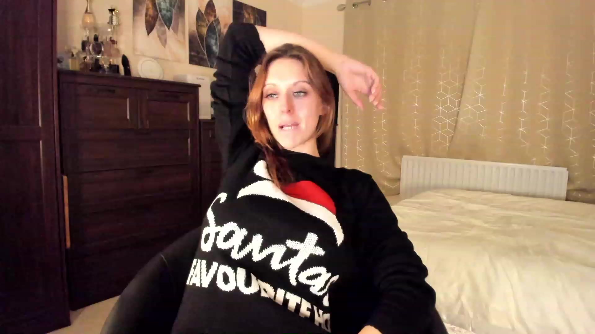 Gallery image thumbnail from Tabby_69's myfreecams stream on, 12/09/2022, 22:34 image 13 of 20