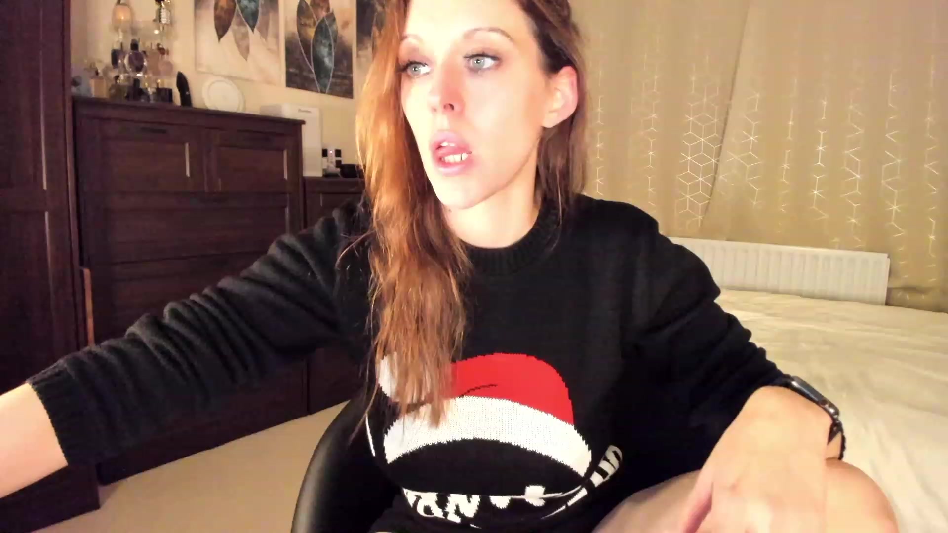 Gallery image thumbnail from Tabby_69's myfreecams stream on, 12/09/2022, 22:34 image 8 of 20