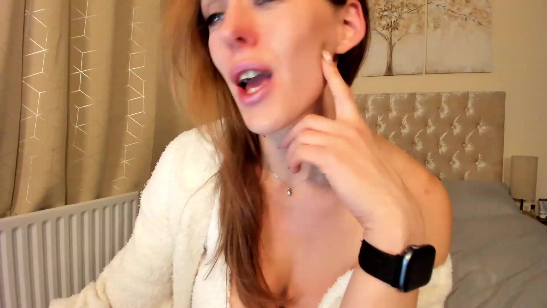Gallery image thumbnail from Tabby_69's myfreecams stream on, 12/29/2022, 22:39 image 9 of 20