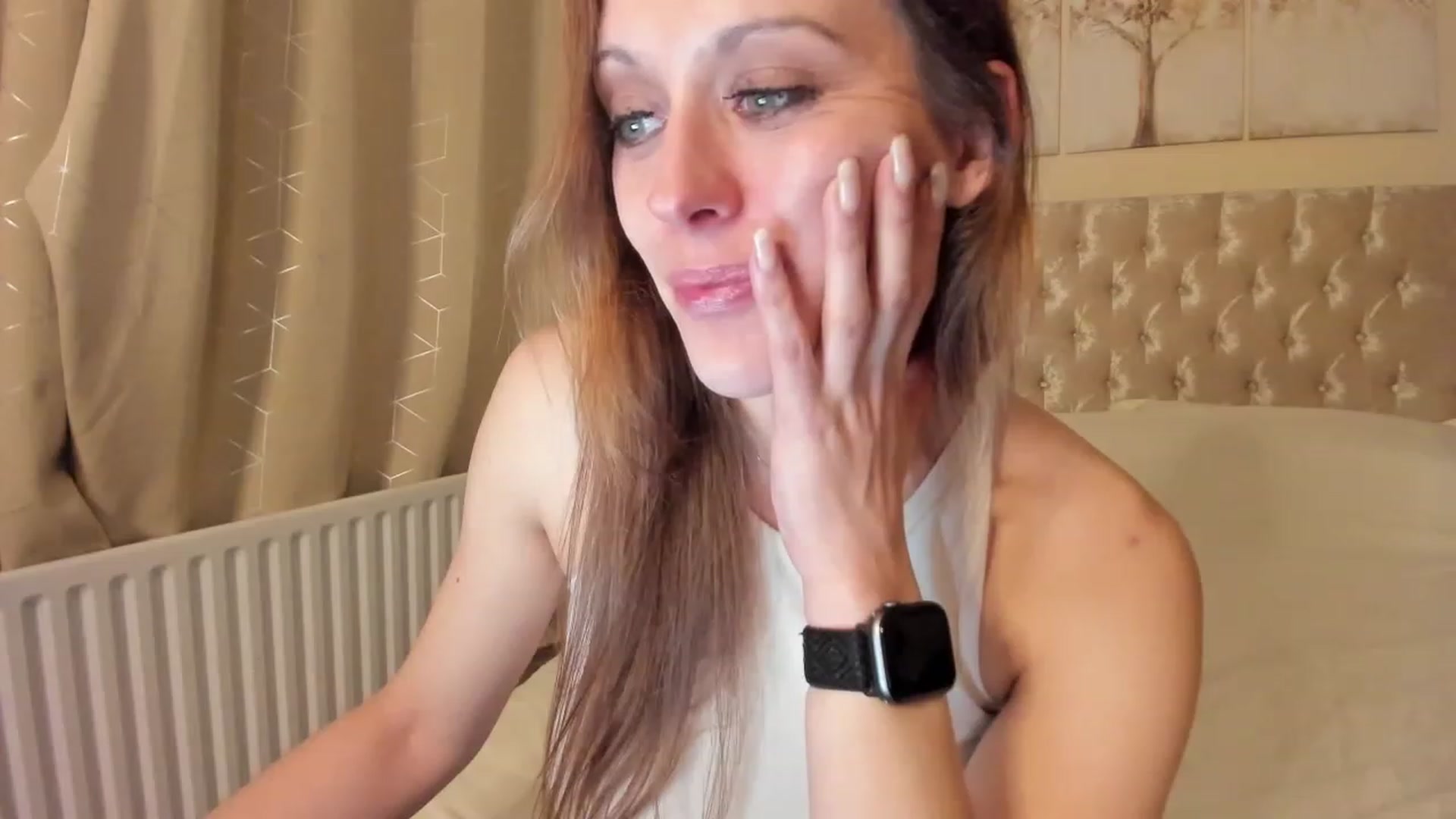 Gallery image thumbnail from Tabby_69's myfreecams stream on, 03/10/2023, 22:46 image 9 of 20