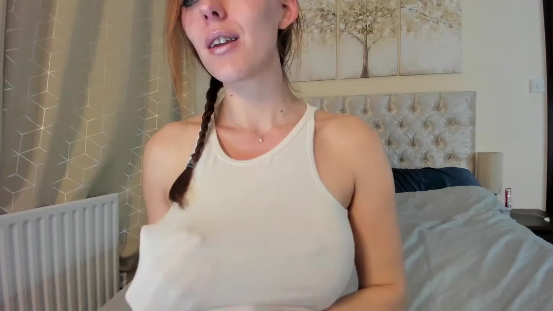 Gallery image thumbnail from Tabby_69's myfreecams stream on, 04/15/2023, 21:25 image 17 of 20