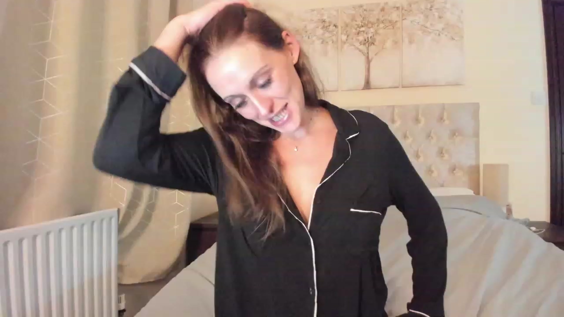 Gallery image thumbnail from Tabby_69's myfreecams stream on, 10/11/2023, 21:13 image 6 of 20