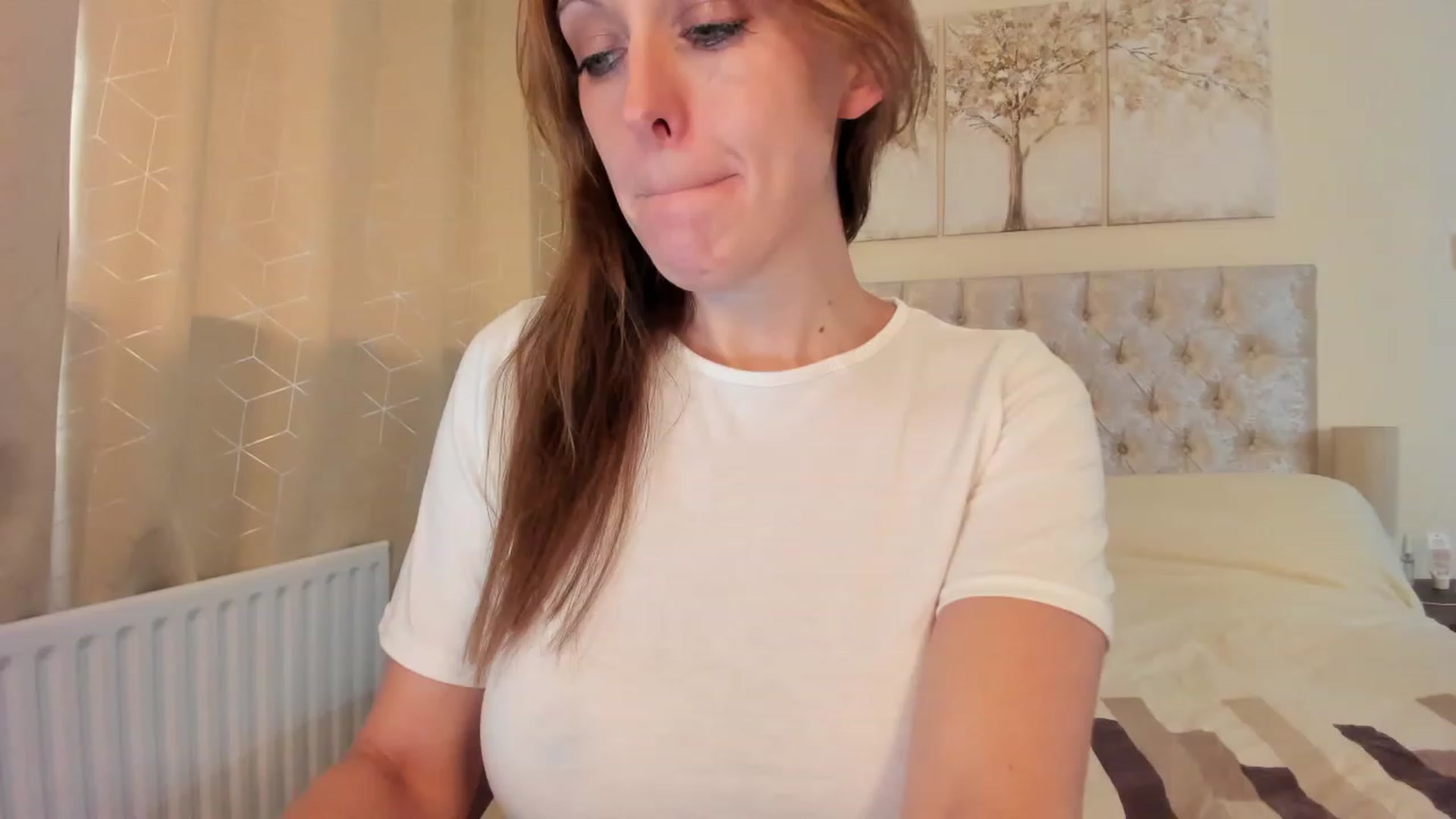 Gallery image thumbnail from Tabby_69's myfreecams stream on, 10/26/2023, 12:27 image 1 of 20