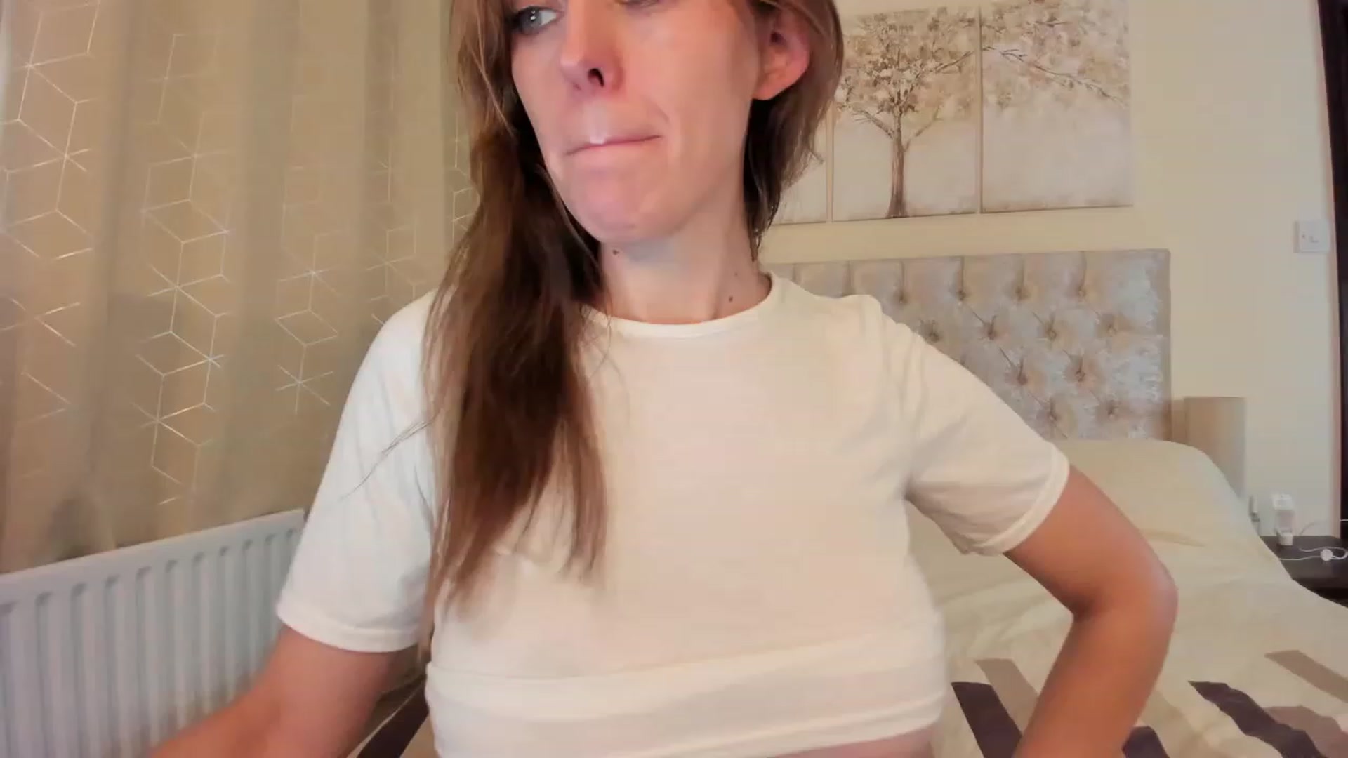 Gallery image thumbnail from Tabby_69's myfreecams stream on, 10/26/2023, 12:27 image 15 of 20