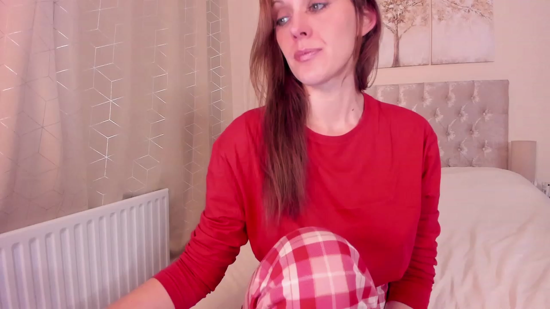 Gallery image thumbnail from Tabby_69's myfreecams stream on, 12/25/2023, 22:57 image 3 of 20