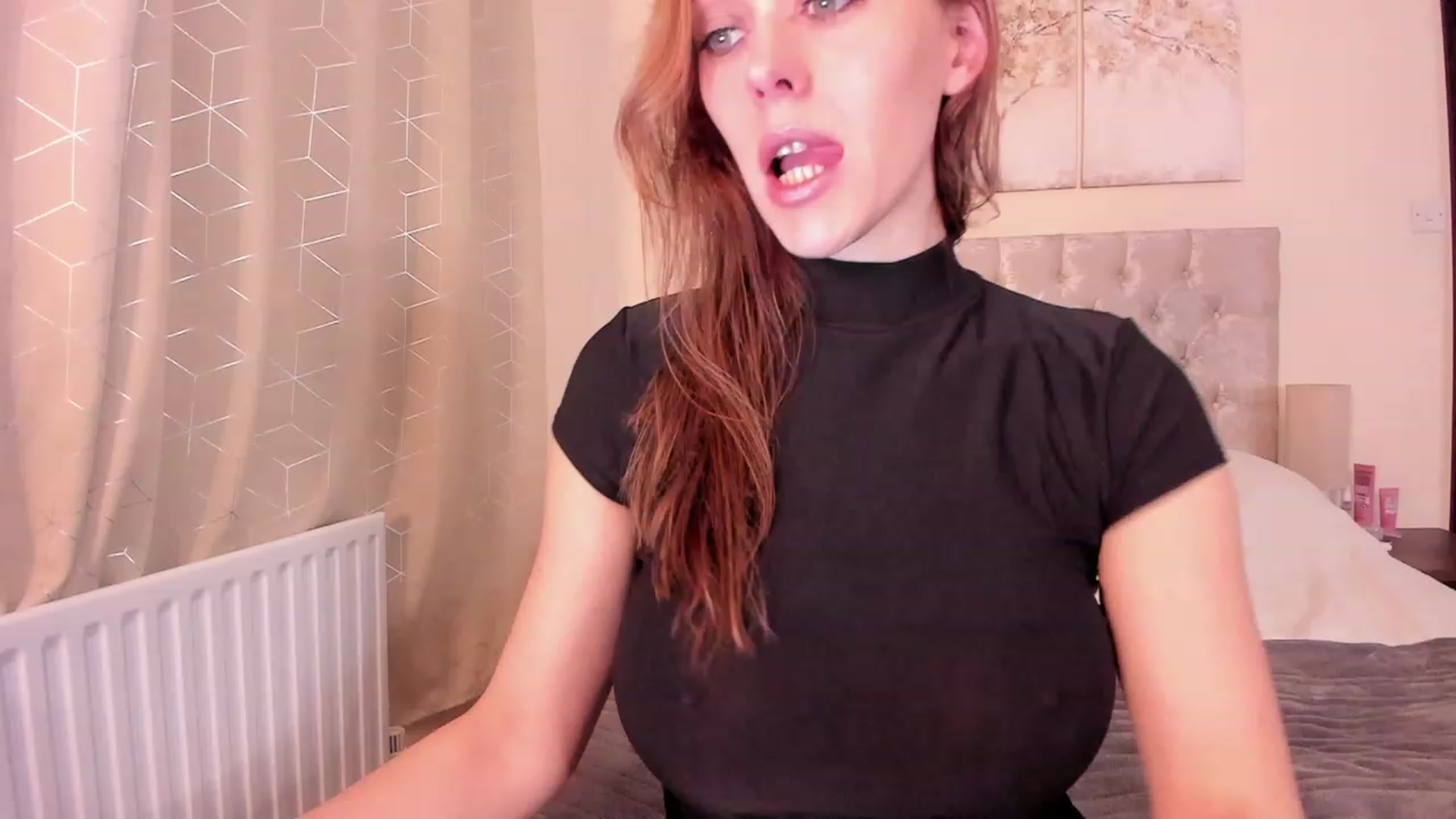 Gallery image thumbnail from Tabby_69's myfreecams stream on, 12/31/2023, 22:46 image 2 of 20