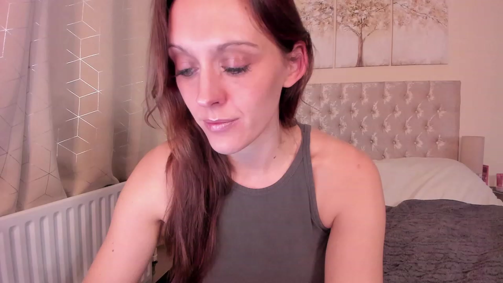 Gallery image thumbnail from Tabby_69's myfreecams stream on, 02/10/2024, 22:50 image 7 of 20