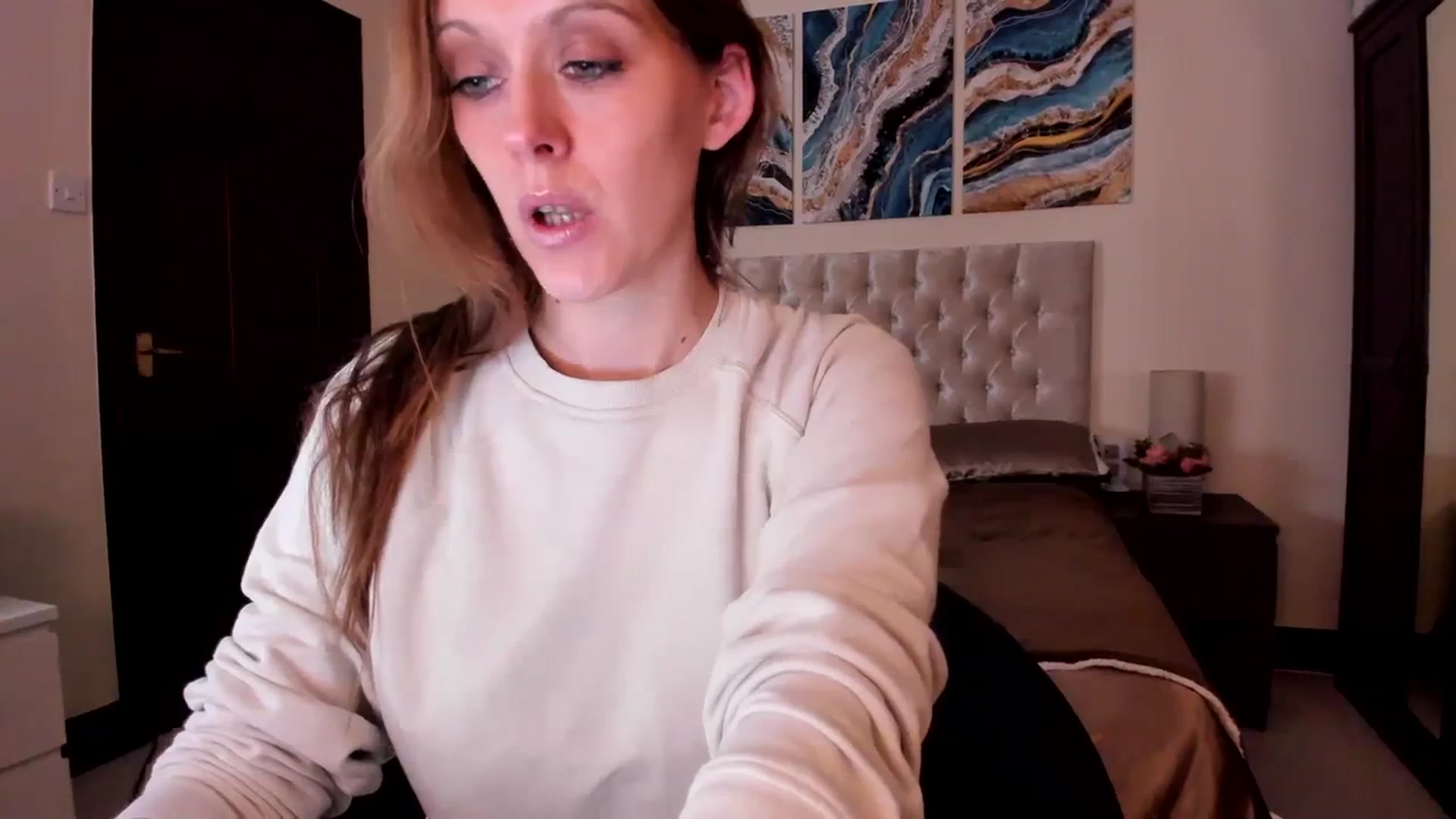 Gallery image thumbnail from Tabby_69's myfreecams stream on, 03/11/2024, 14:08 image 20 of 20
