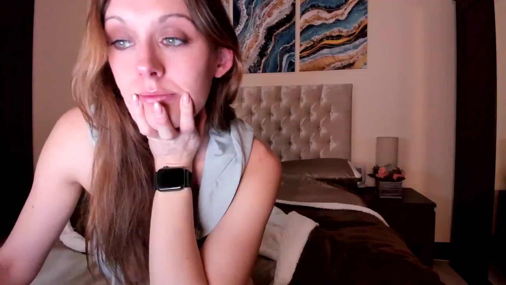 Gallery image thumbnail from Tabby_69's myfreecams stream on, 03/13/2024, 22:31 image 7 of 20