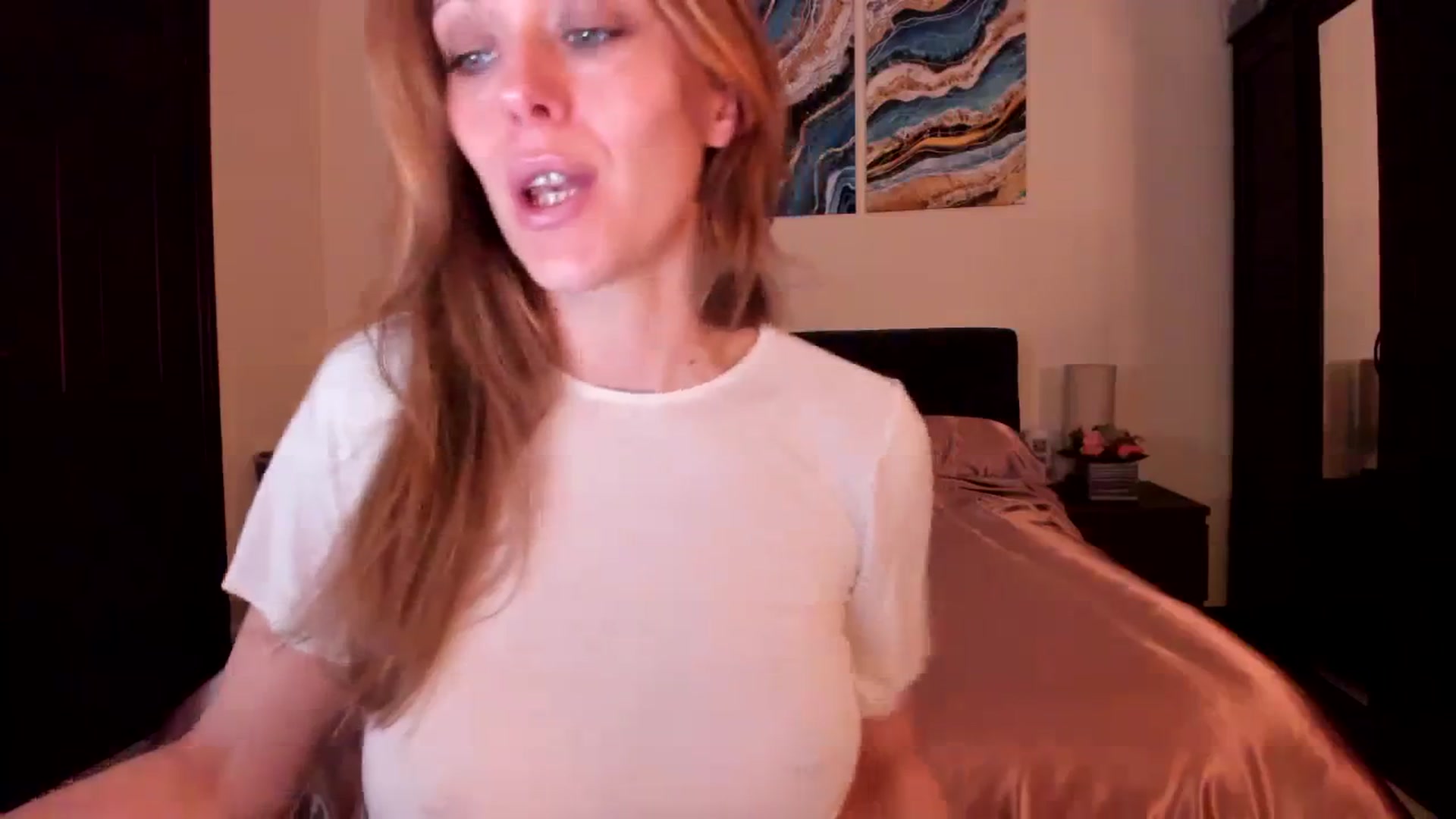Gallery image thumbnail from Tabby_69's myfreecams stream on, 04/12/2024, 21:49 image 11 of 20