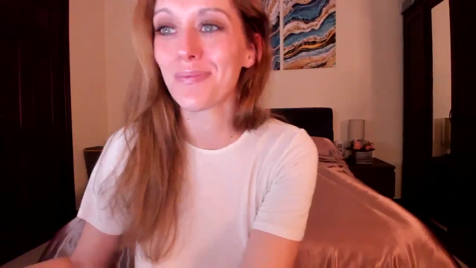 Gallery image thumbnail from Tabby_69's myfreecams stream on, 04/12/2024, 21:49 image 9 of 20