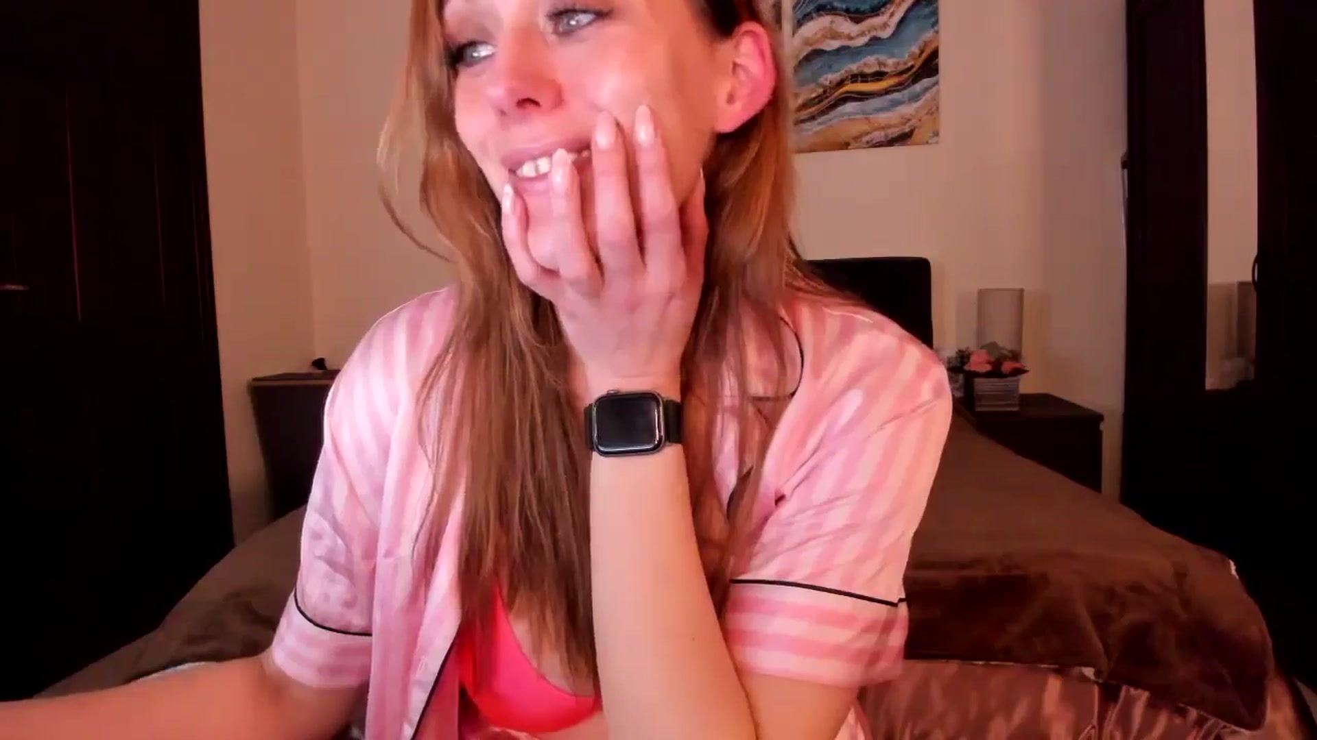 Gallery image thumbnail from Tabby_69's myfreecams stream on, 05/03/2024, 22:08 image 4 of 20